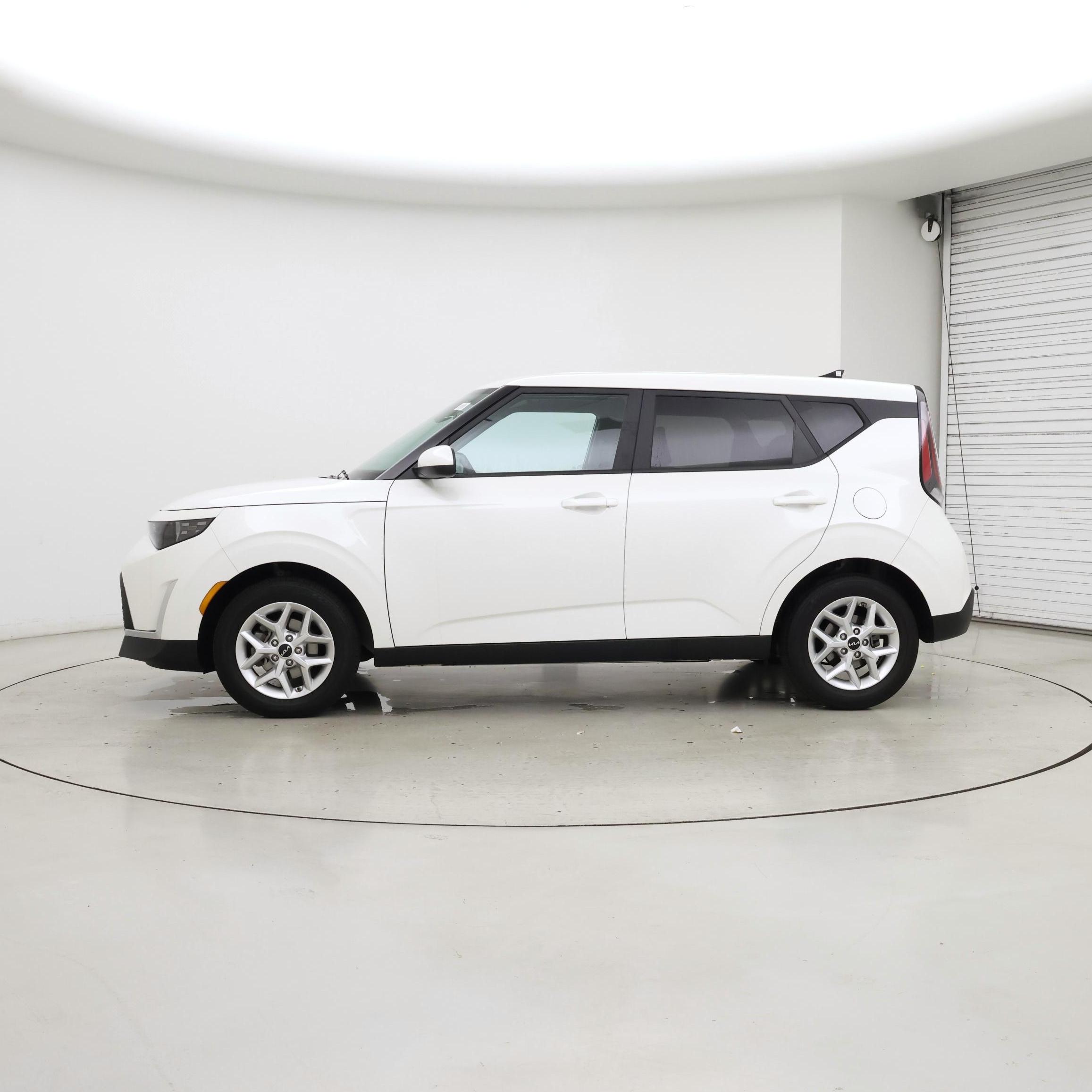 Thumbnail: 2024 Kia Soul - 3