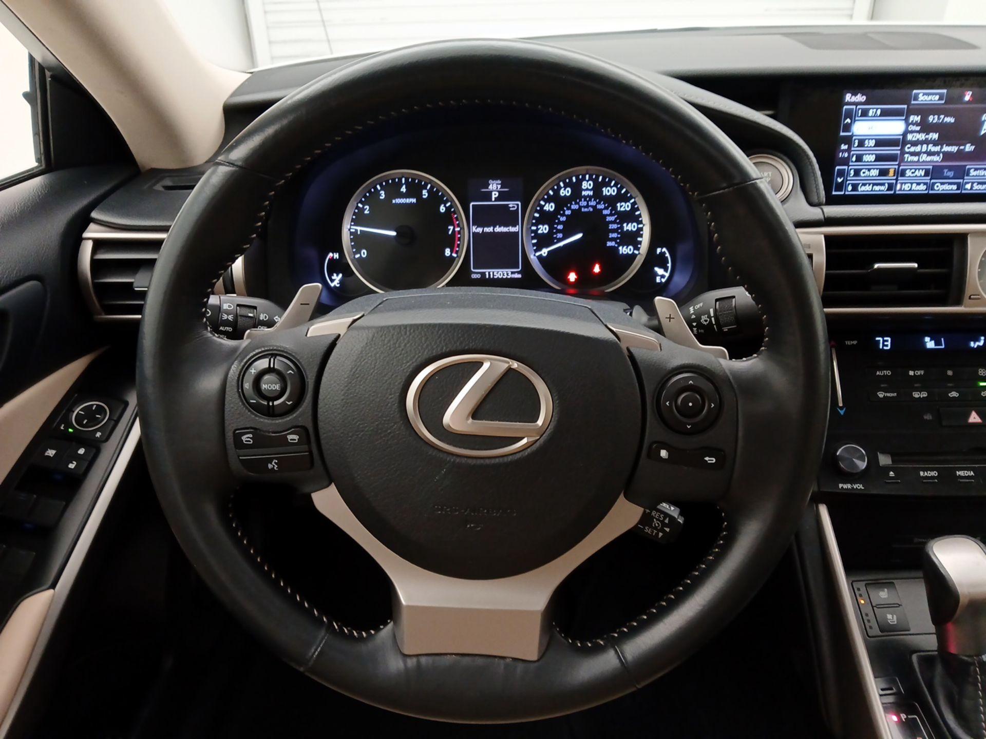 Thumbnail: 2014 Lexus IS - 10