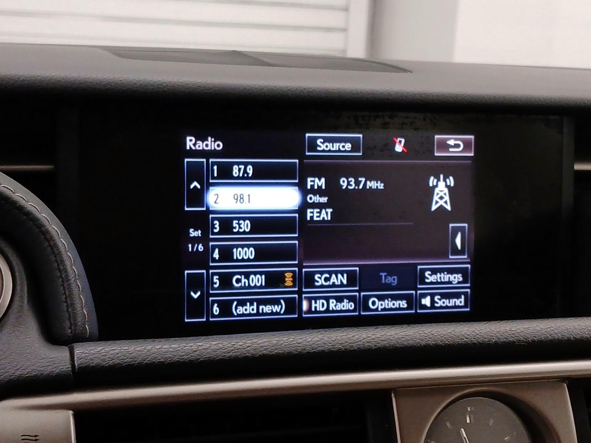 Thumbnail: 2014 Lexus IS - 15