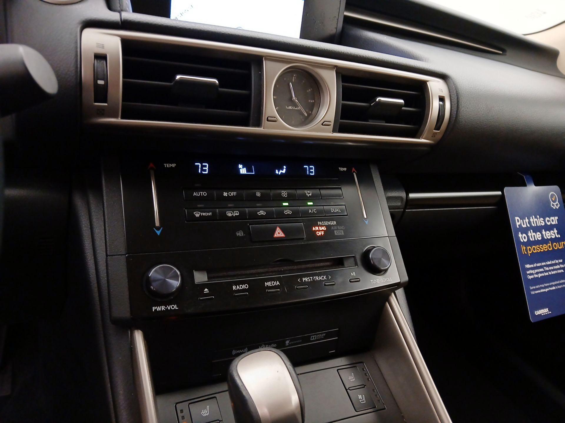 Thumbnail: 2014 Lexus IS - 16