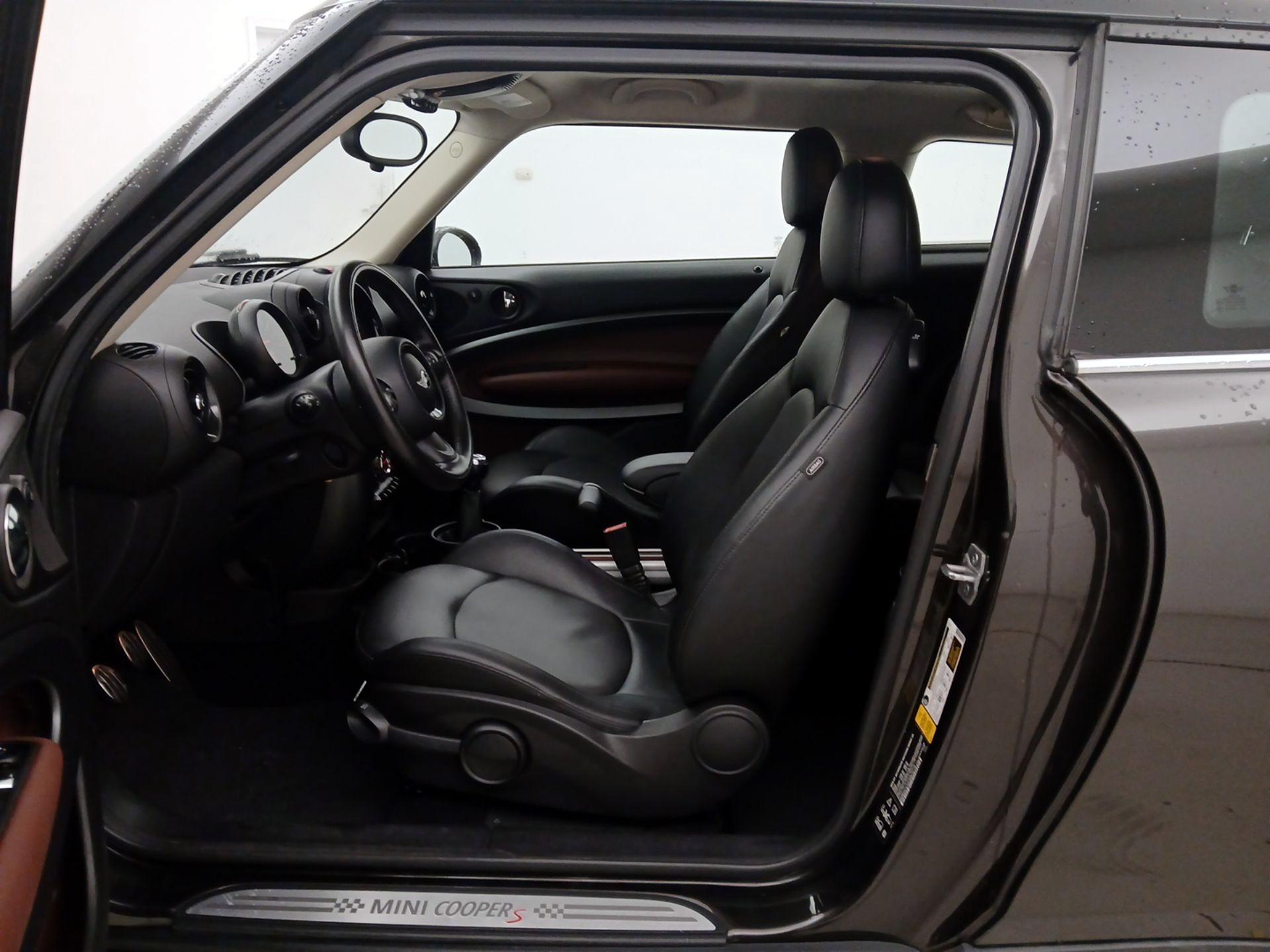 Thumbnail: 2015 MINI Cooper Paceman - 11