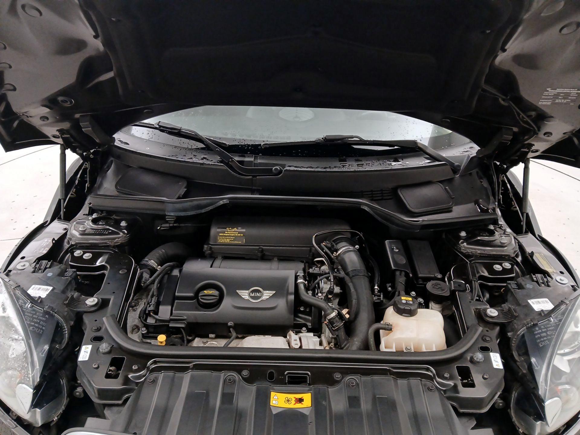 Thumbnail: 2015 MINI Cooper Paceman - 20