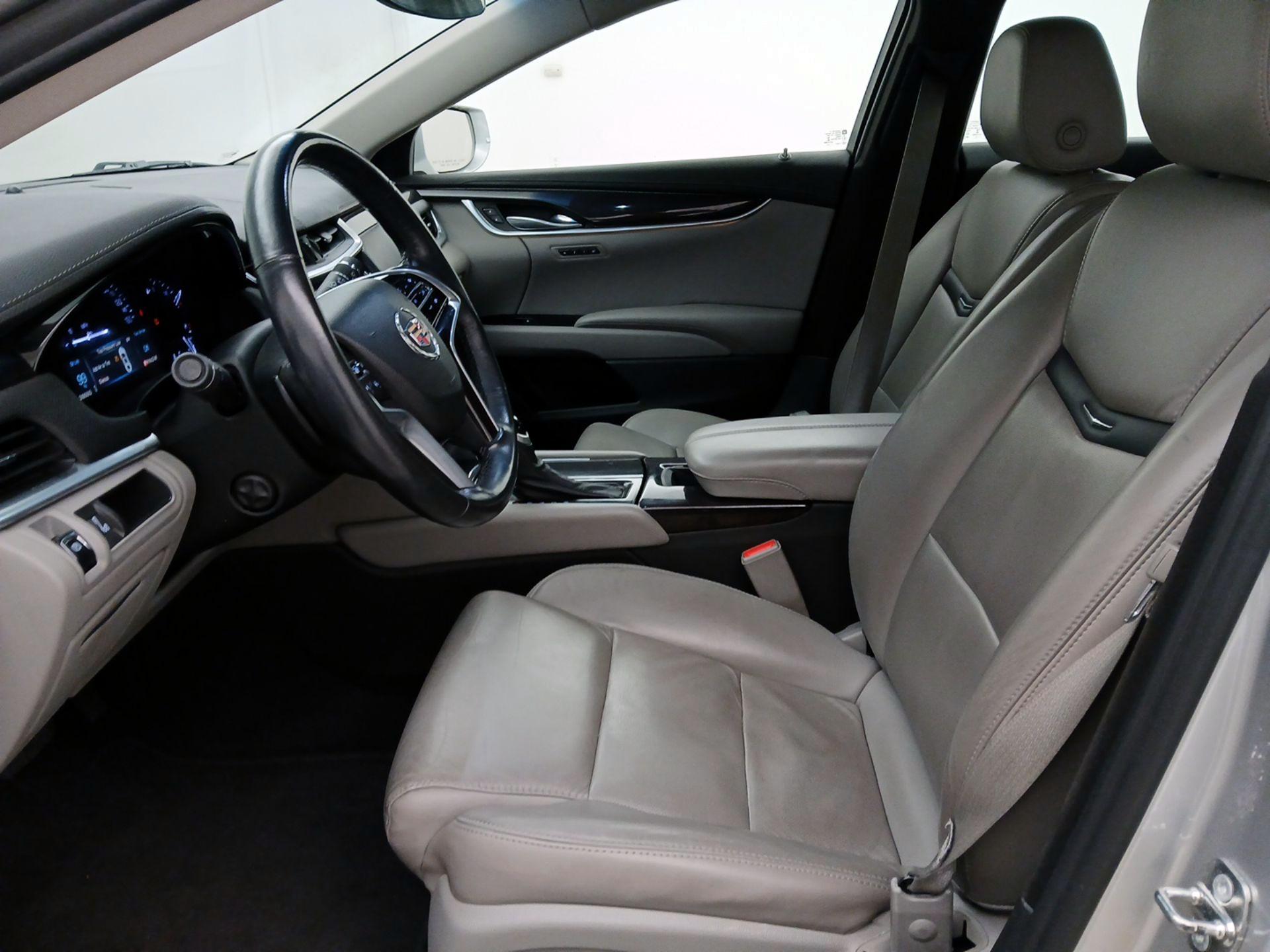 Thumbnail: 2015 Cadillac XTS - 11