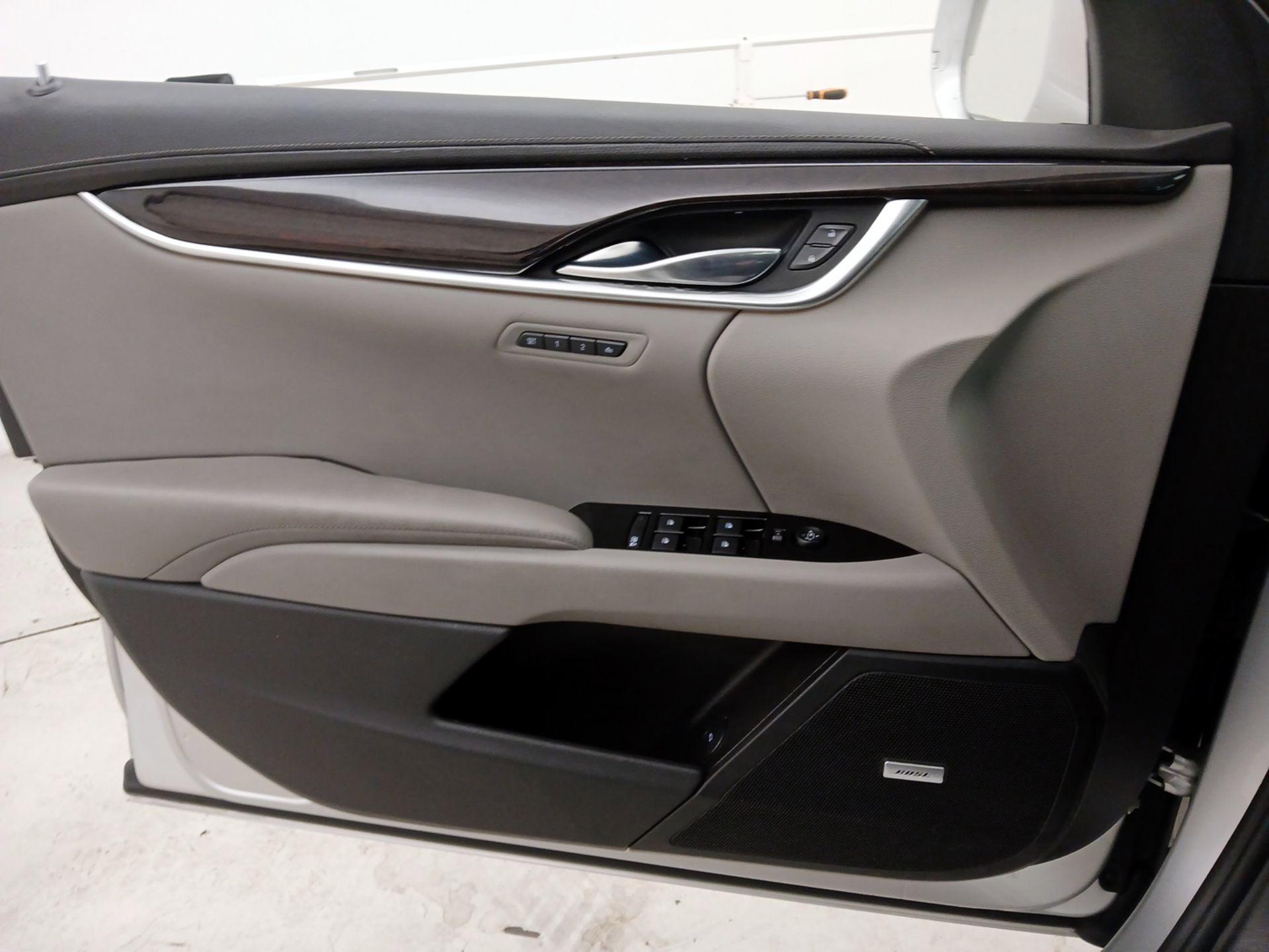 Thumbnail: 2015 Cadillac XTS - 12