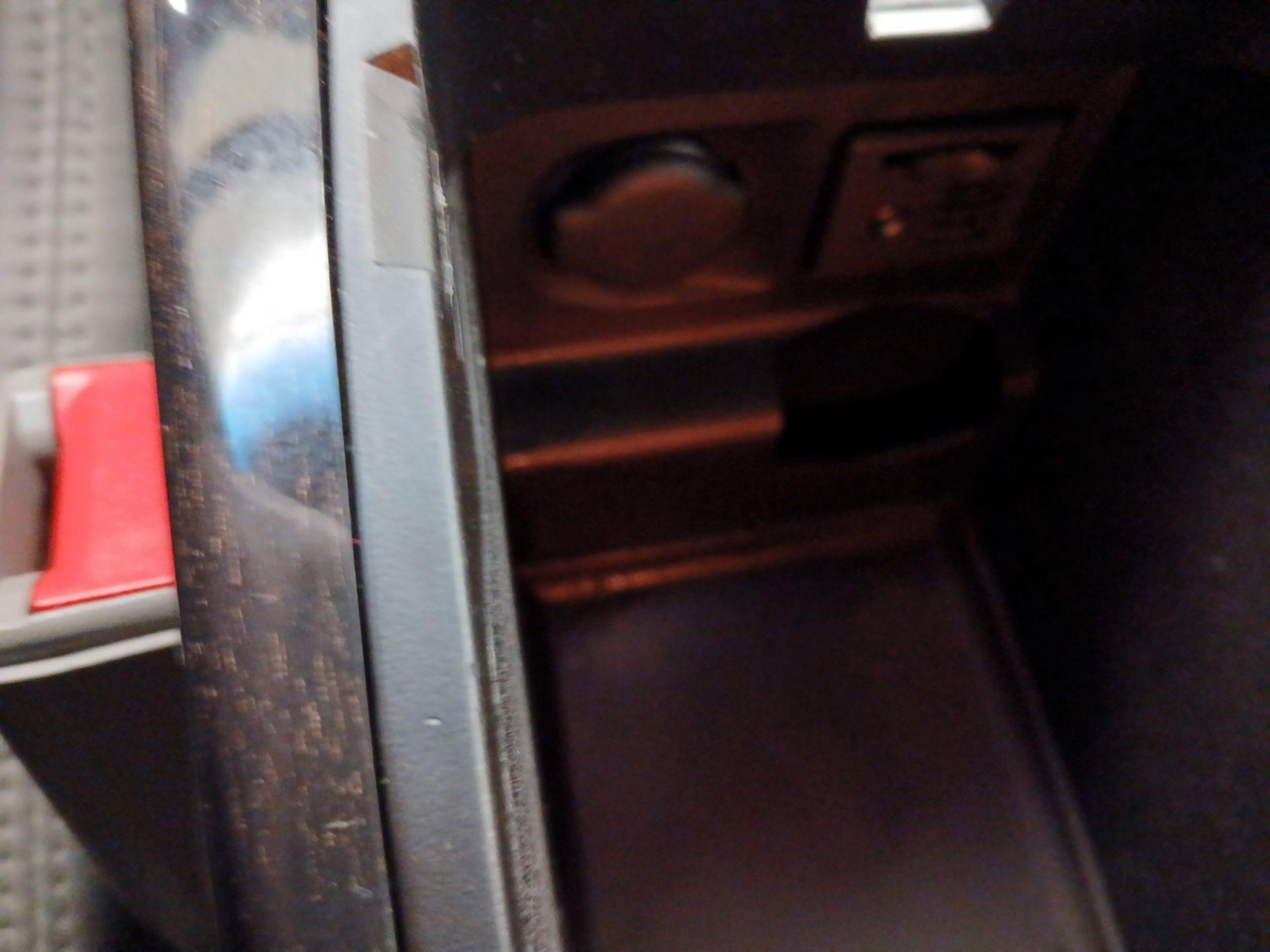 Thumbnail: 2015 Cadillac XTS - 18