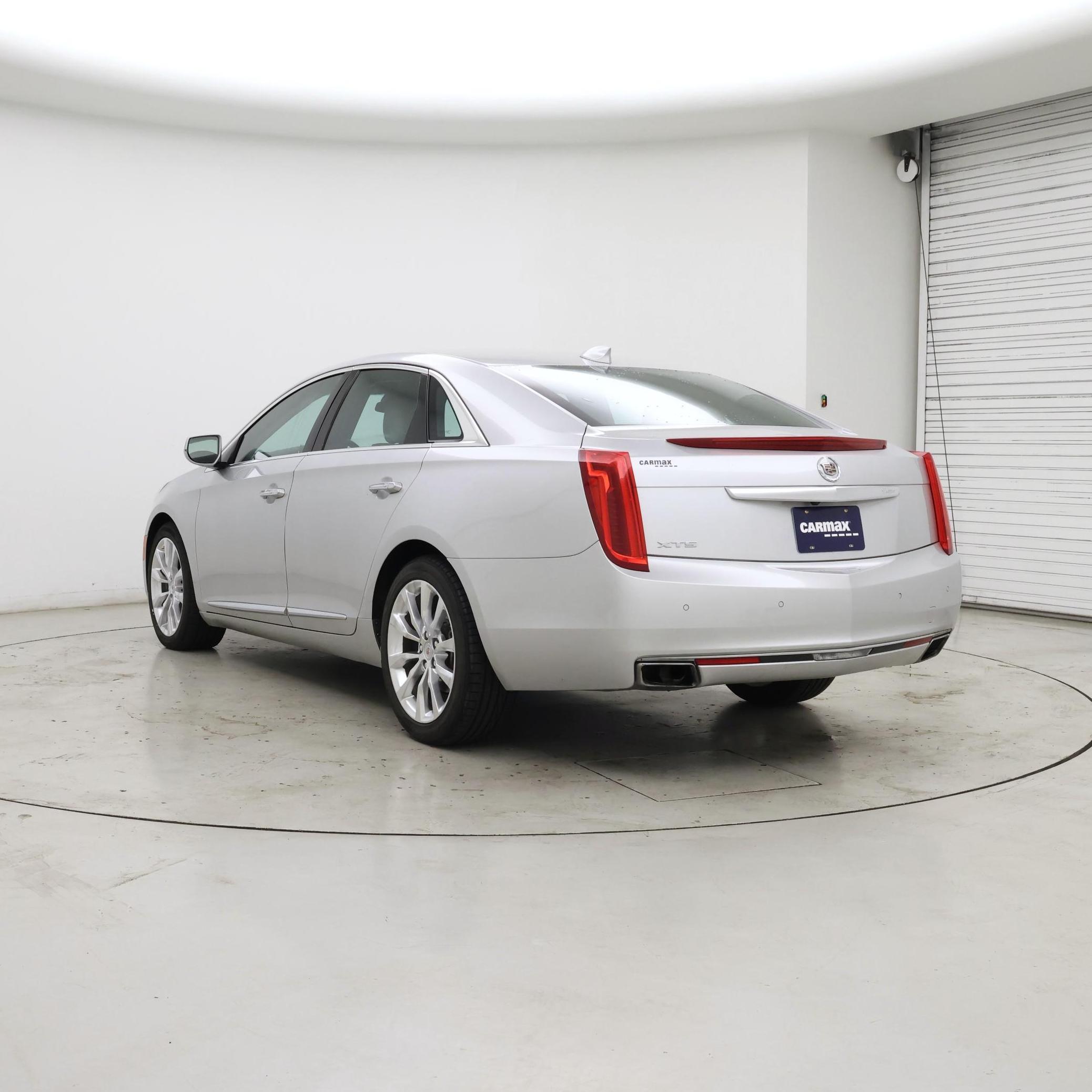 Thumbnail: 2015 Cadillac XTS - 2