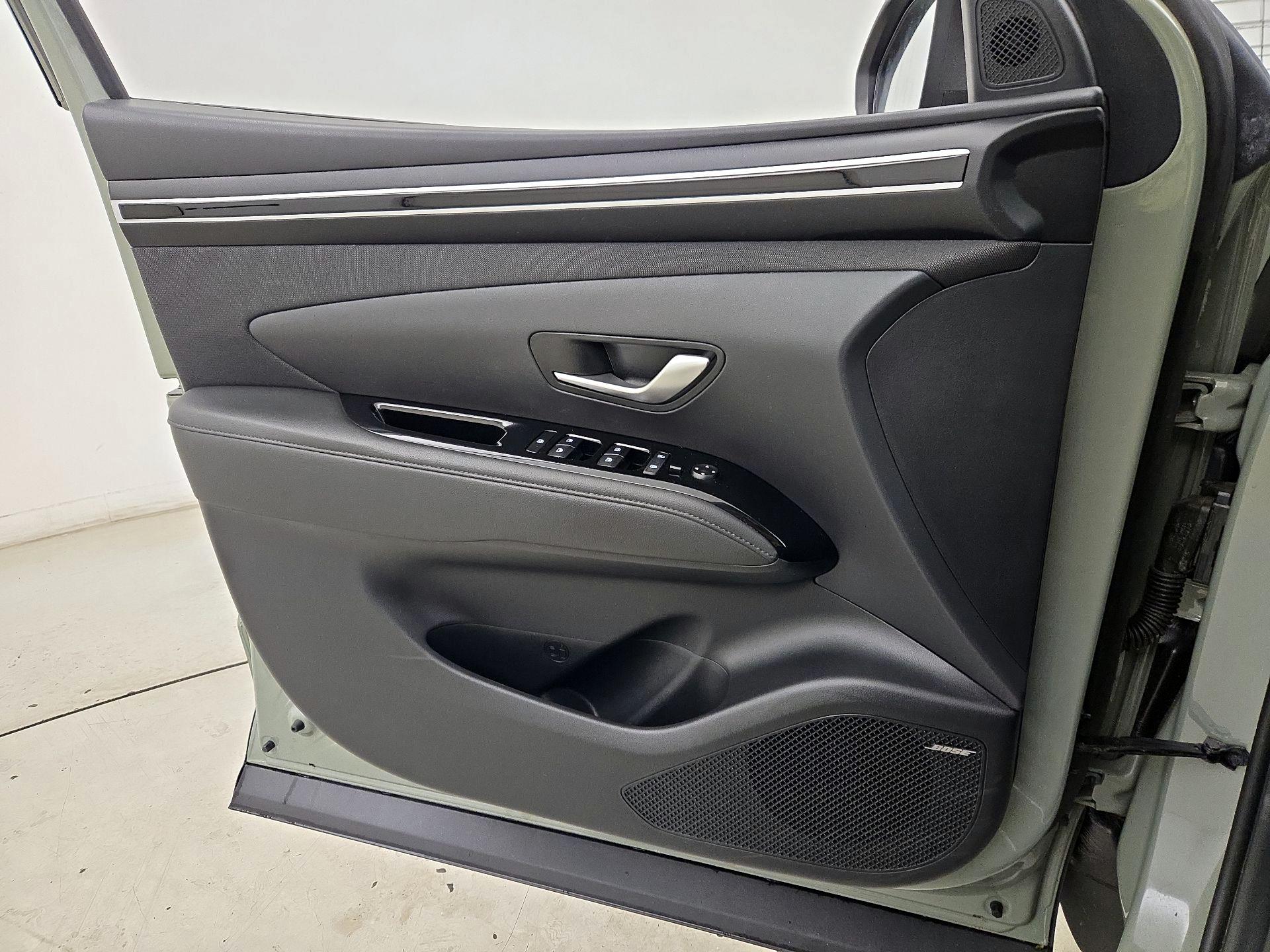 Thumbnail: 2022 Hyundai Santa Cruz - 12