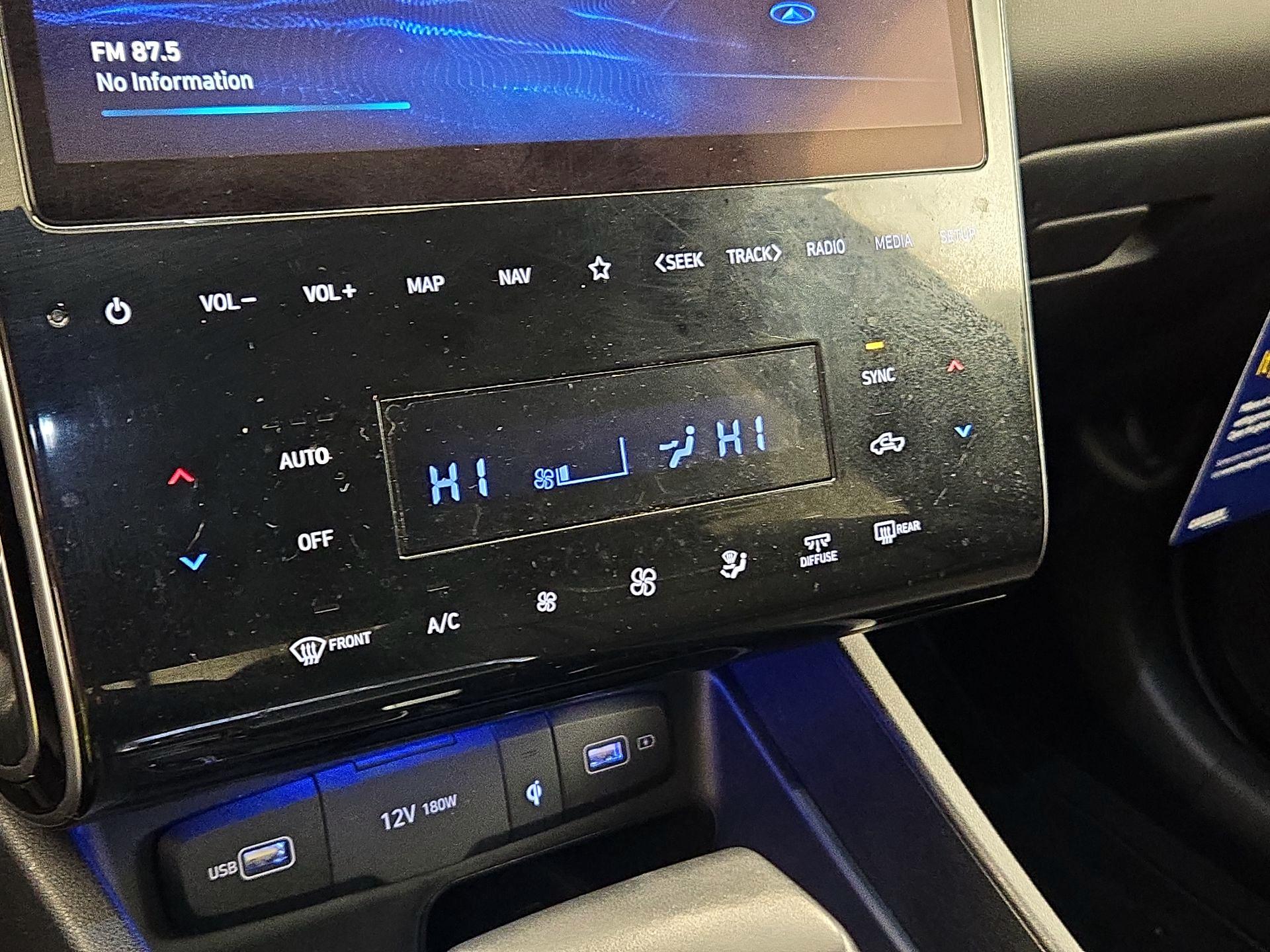 Thumbnail: 2022 Hyundai Santa Cruz - 17