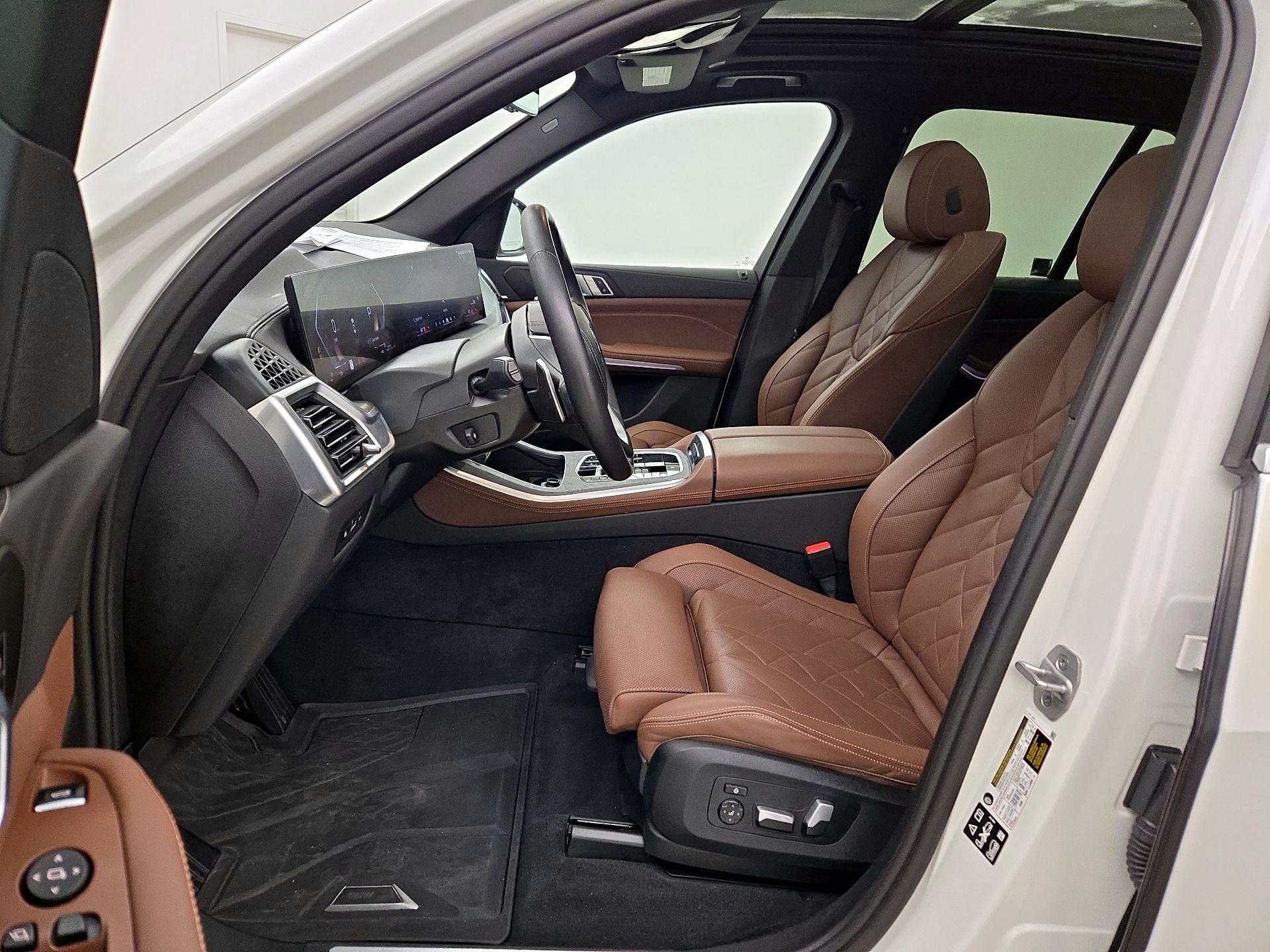 Thumbnail: 2025 BMW X5 - 11