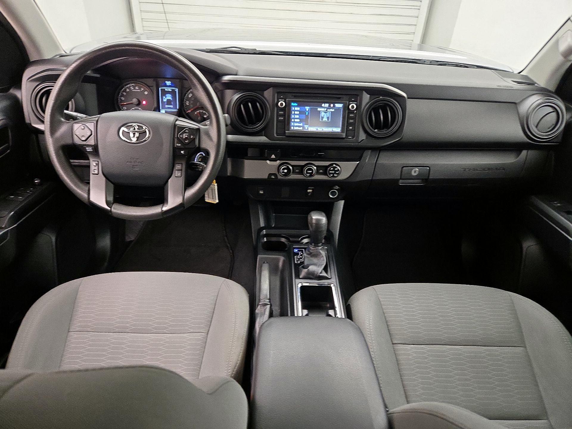 Thumbnail: 2018 Toyota Tacoma - 9