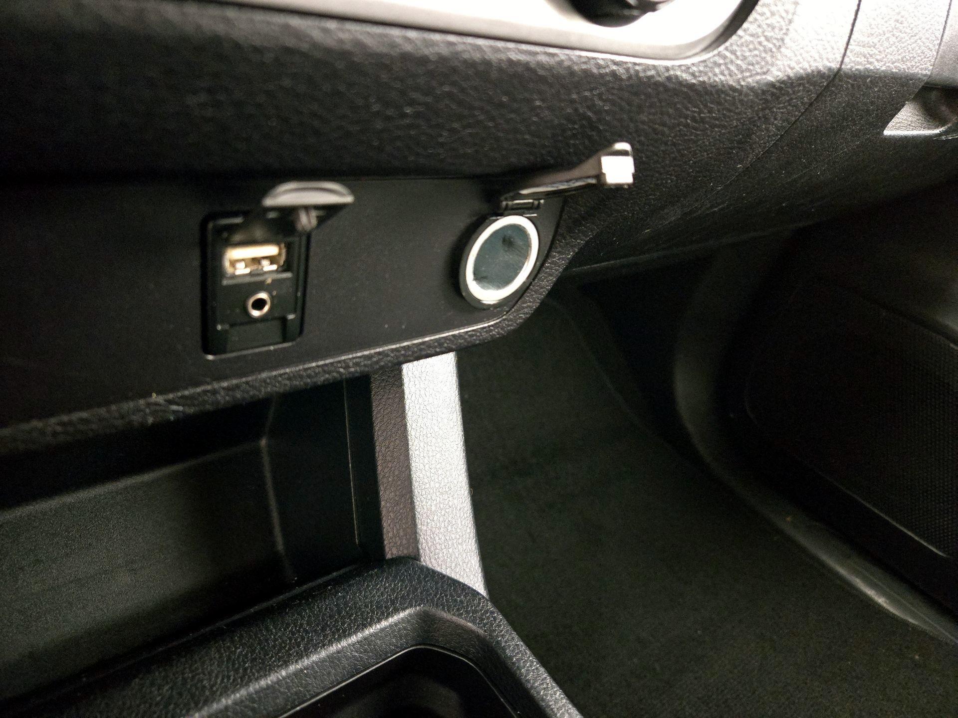 Thumbnail: 2018 Toyota Tacoma - 18