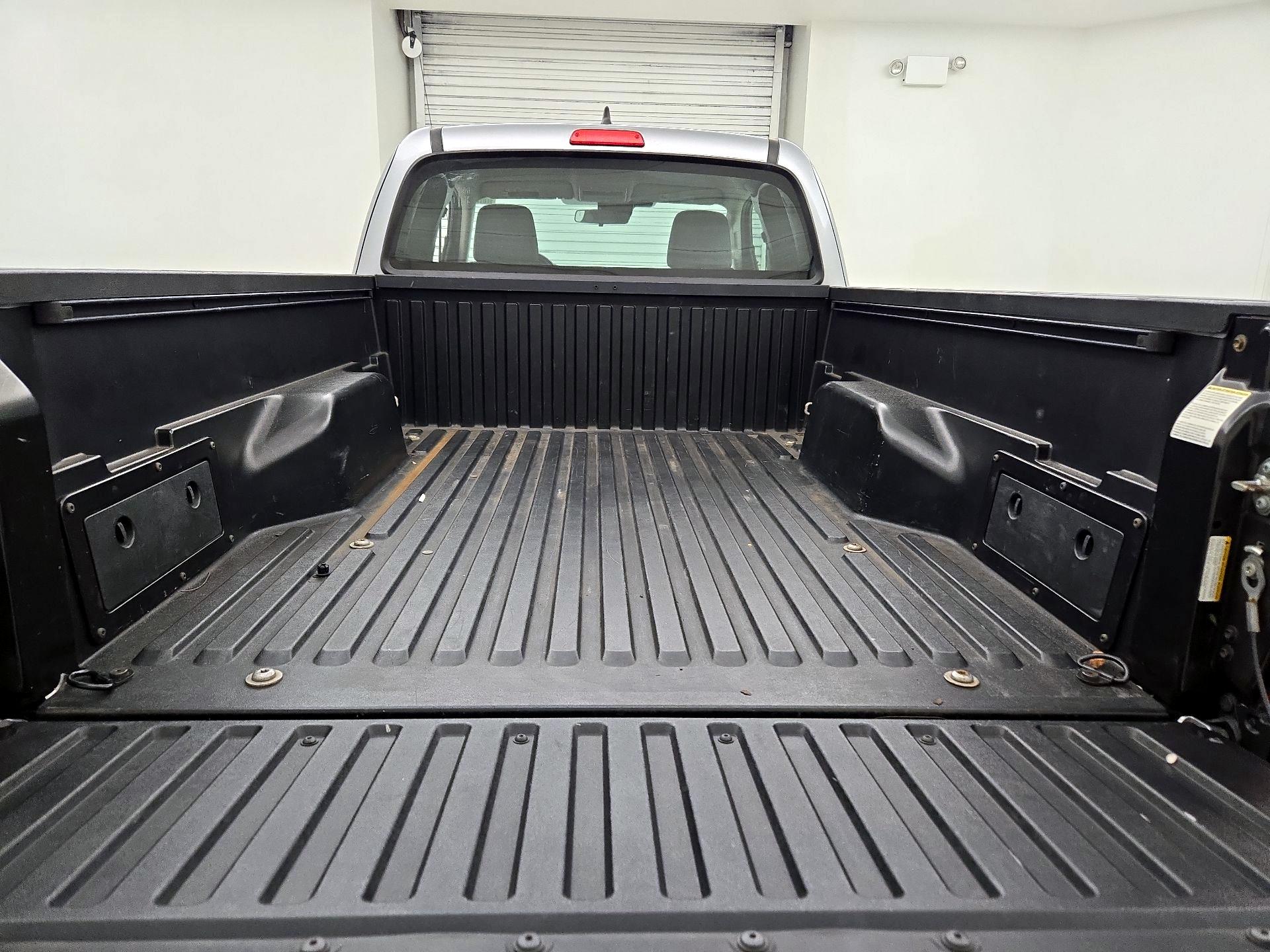 Thumbnail: 2018 Toyota Tacoma - 20