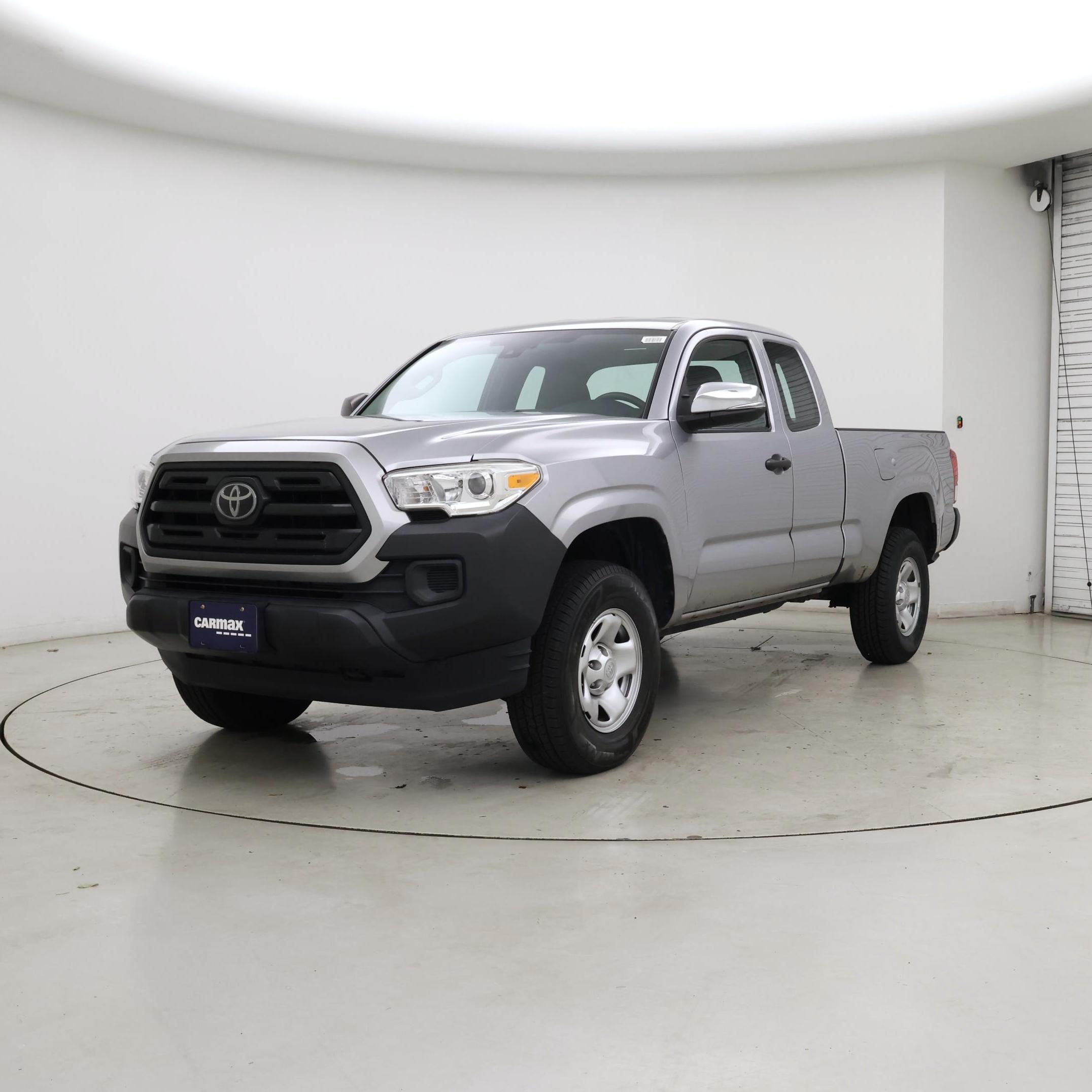 Thumbnail: 2018 Toyota Tacoma - 4