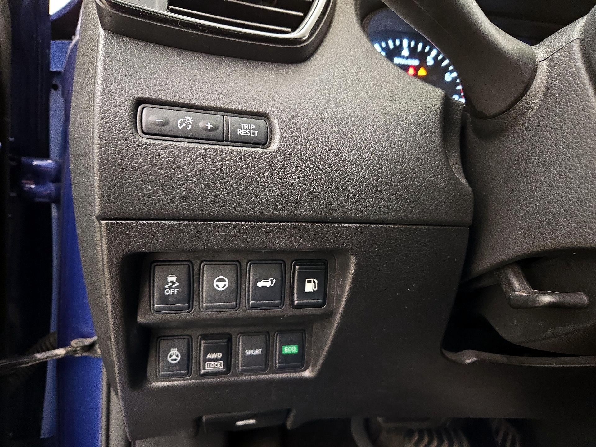 Thumbnail: 2019 Nissan Rogue - 13