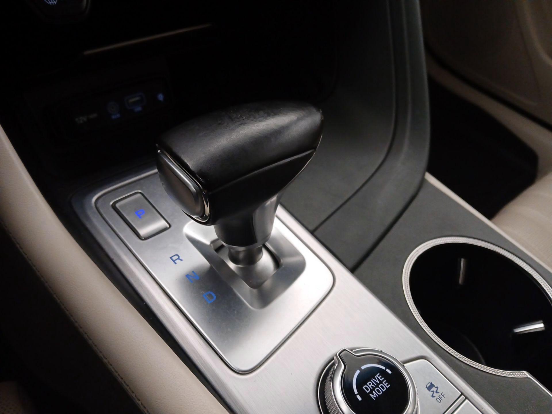 Thumbnail: 2019 Genesis G70 - 18