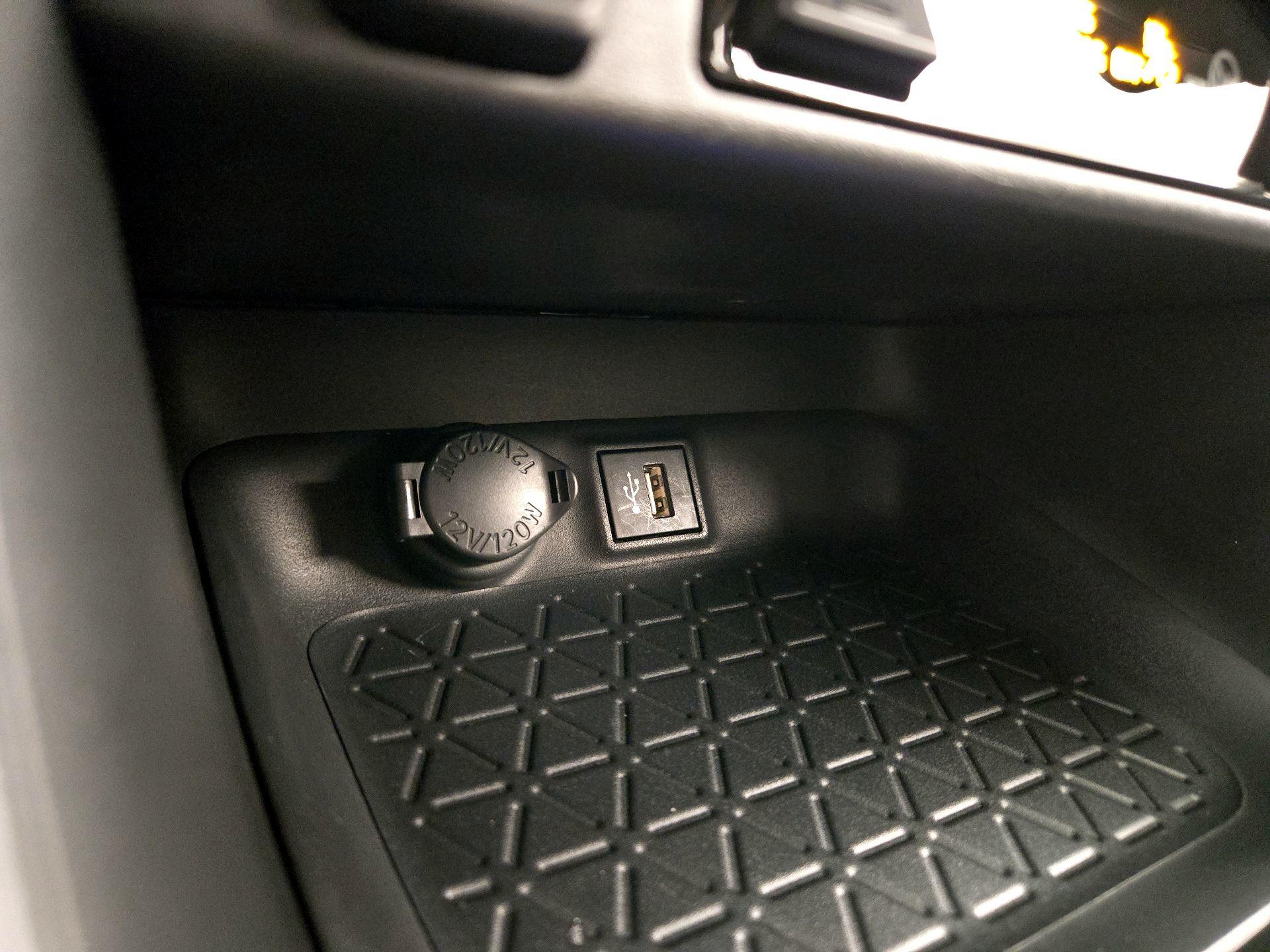 Thumbnail: 2023 Toyota RAV4 - 18