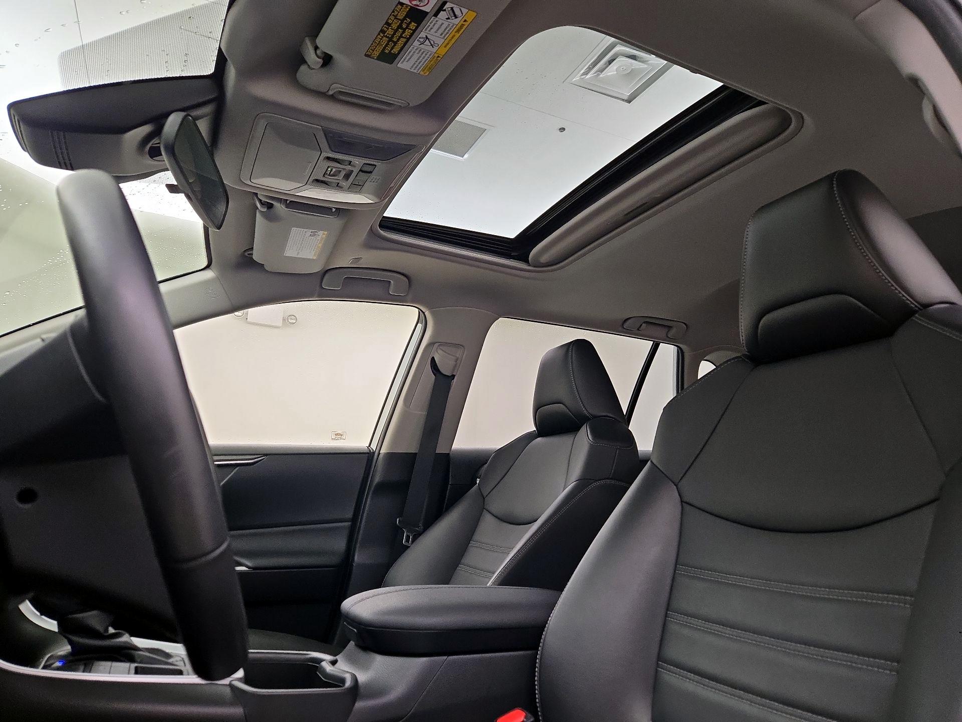 Thumbnail: 2023 Toyota RAV4 - 19