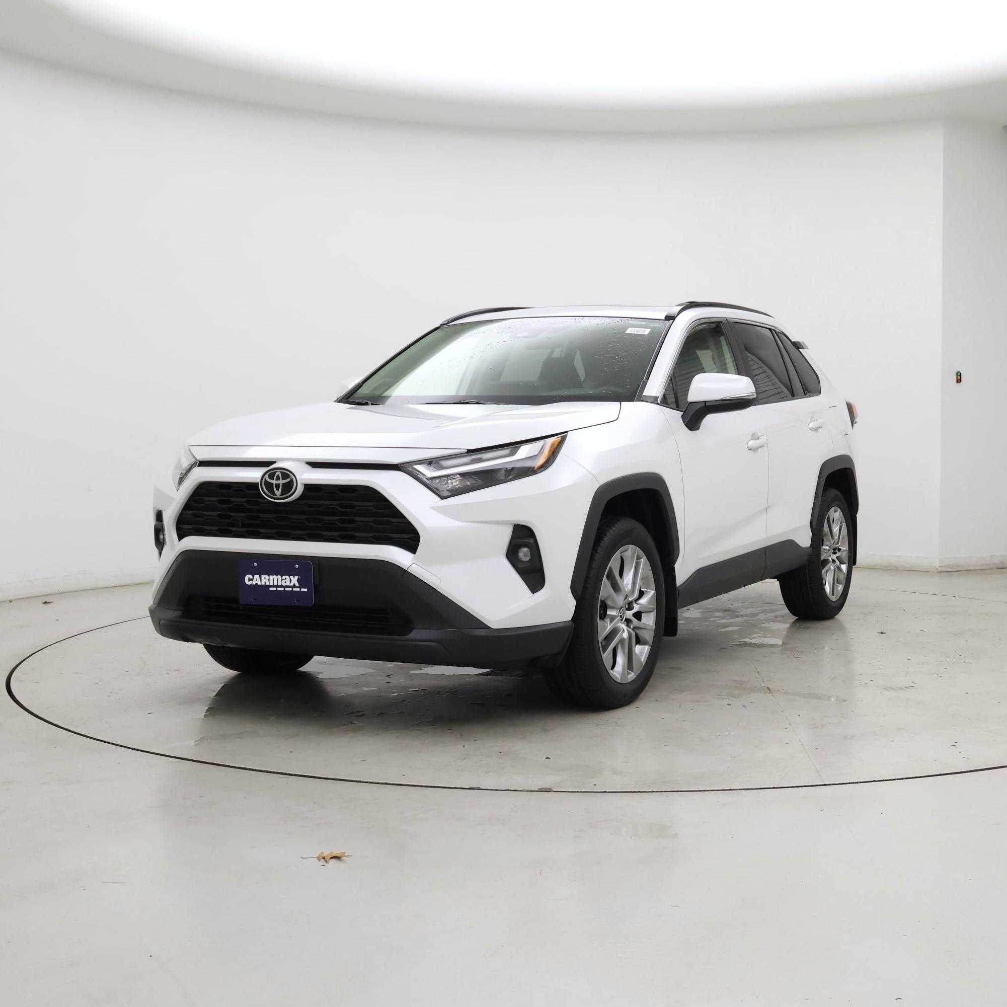 Thumbnail: 2023 Toyota RAV4 - 4