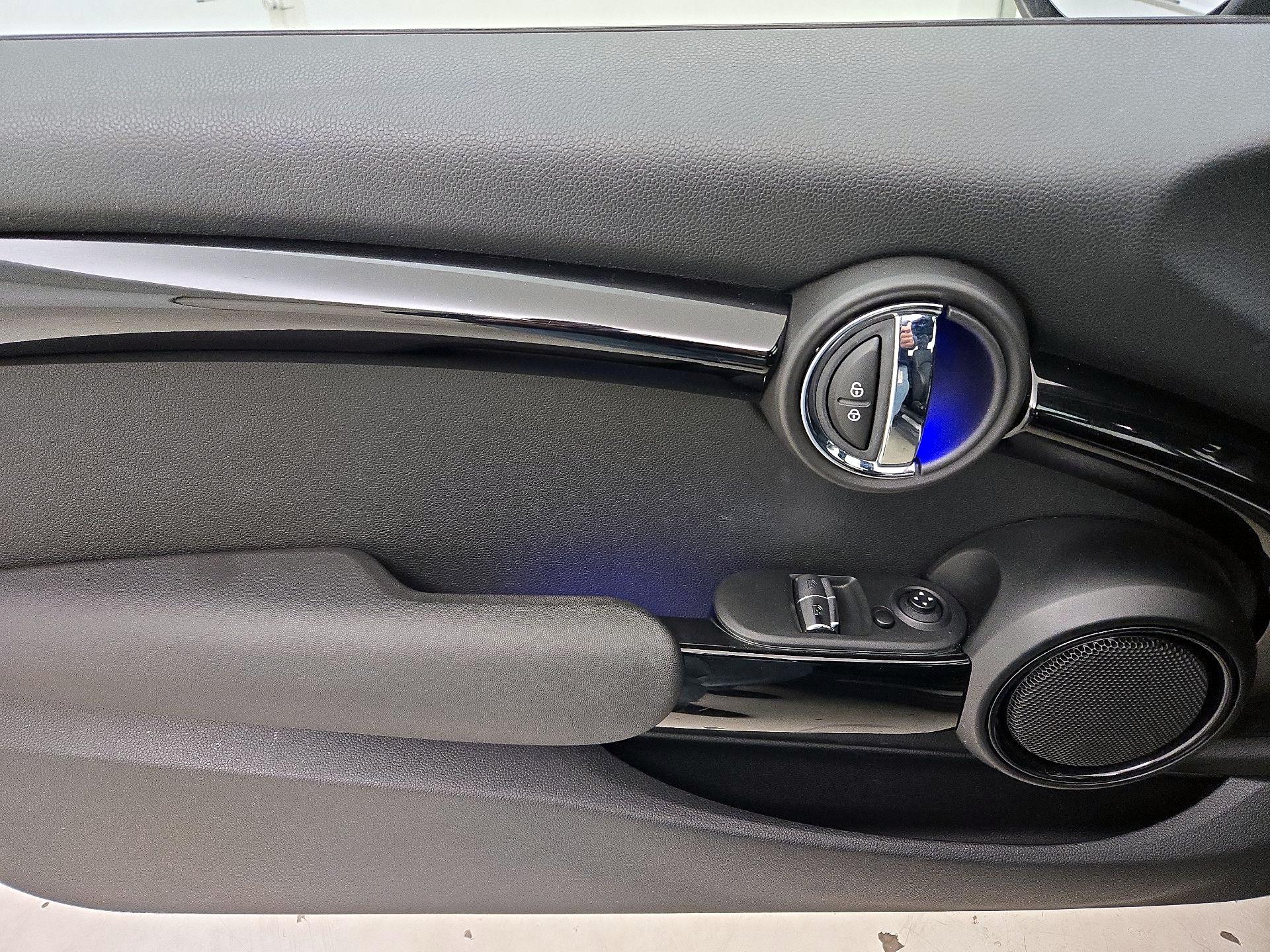 Thumbnail: 2020 MINI Cooper Hardtop - 12