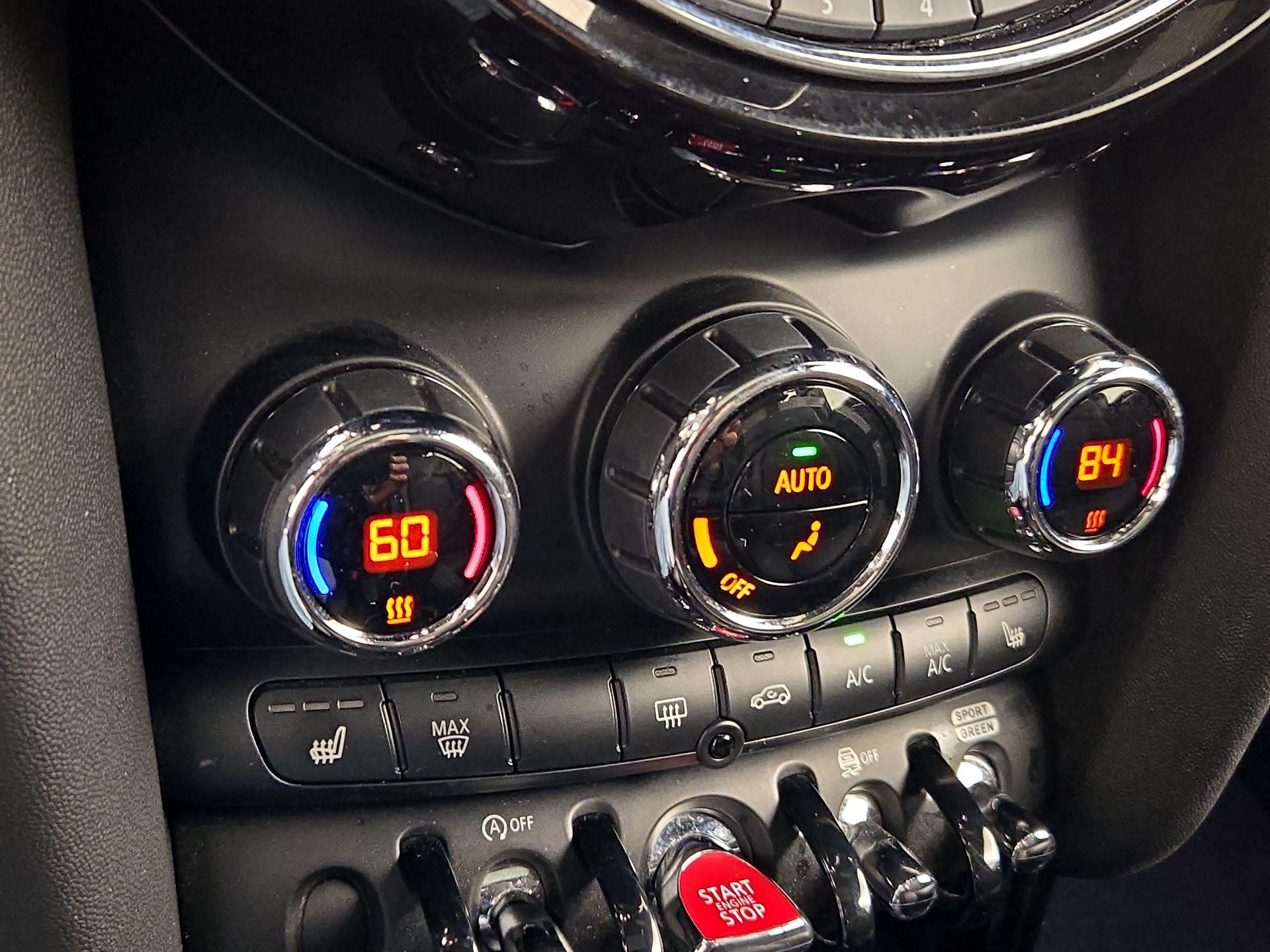 Thumbnail: 2020 MINI Cooper Hardtop - 16