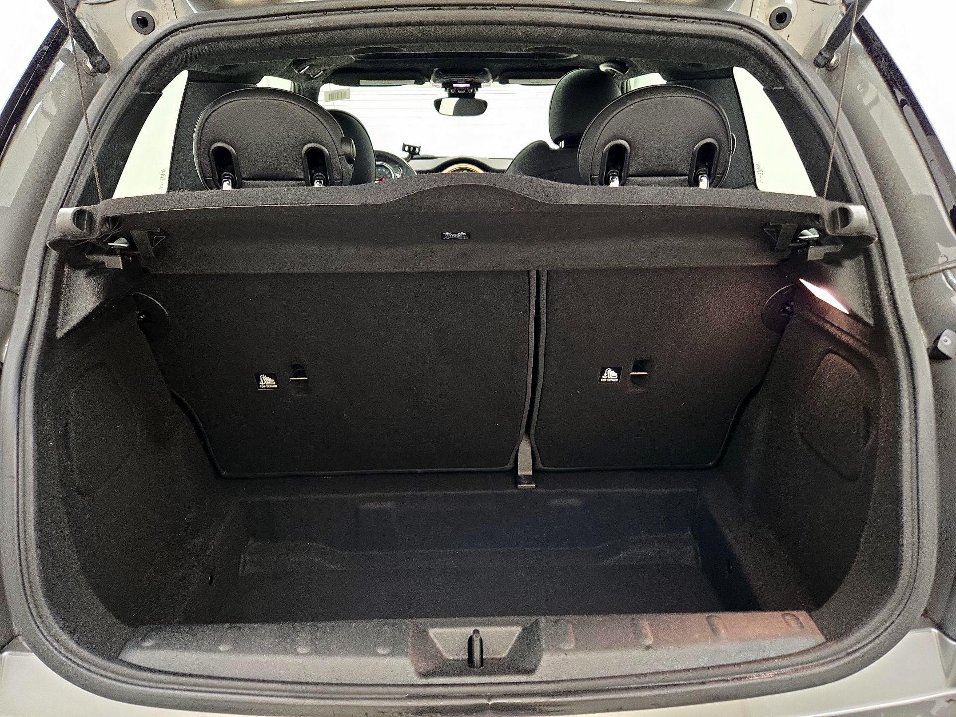 Thumbnail: 2020 MINI Cooper Hardtop - 20