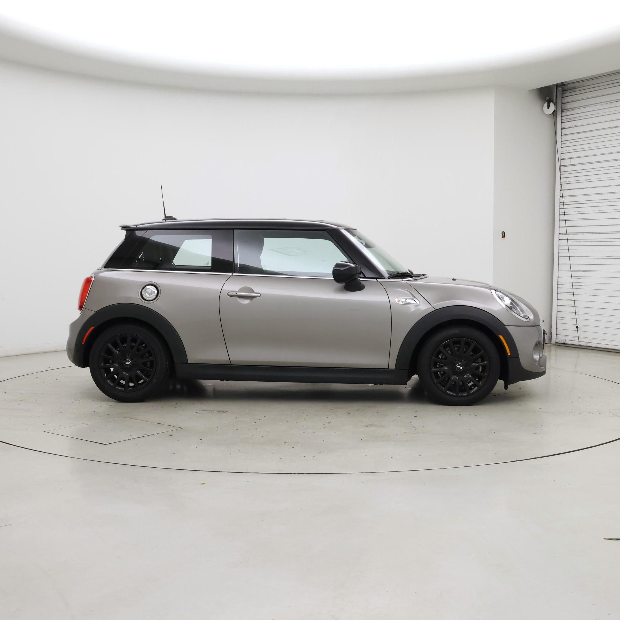 Thumbnail: 2020 MINI Cooper Hardtop - 7