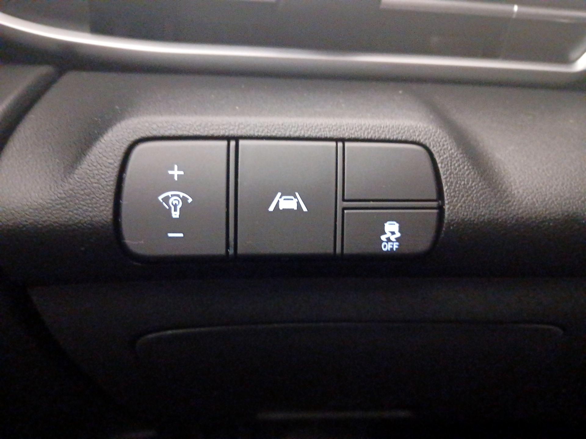 Thumbnail: 2022 Hyundai Elantra - 13