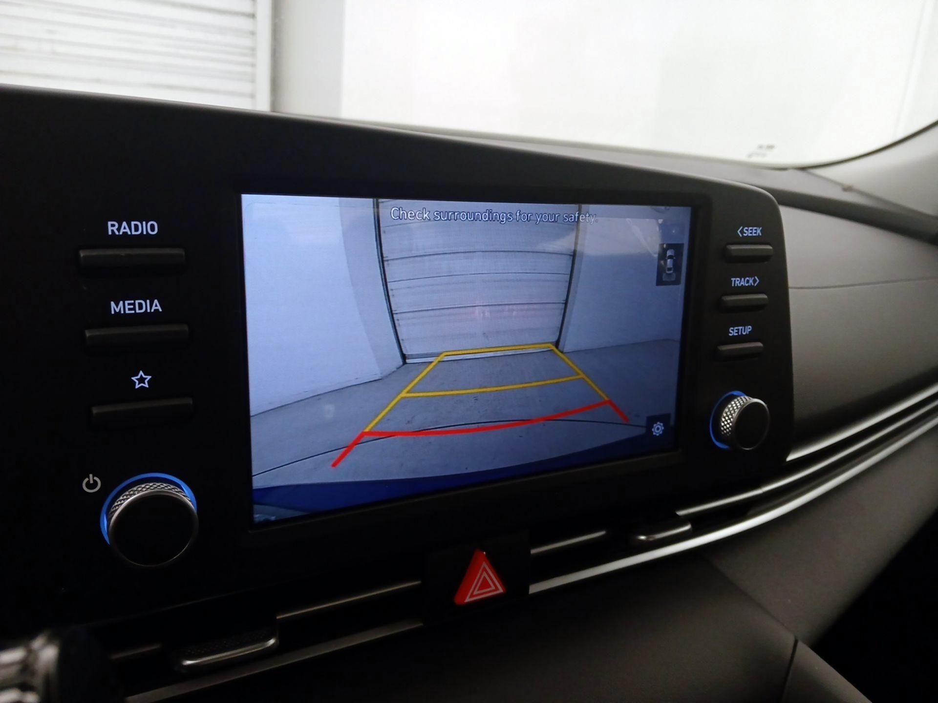 Thumbnail: 2022 Hyundai Elantra - 14