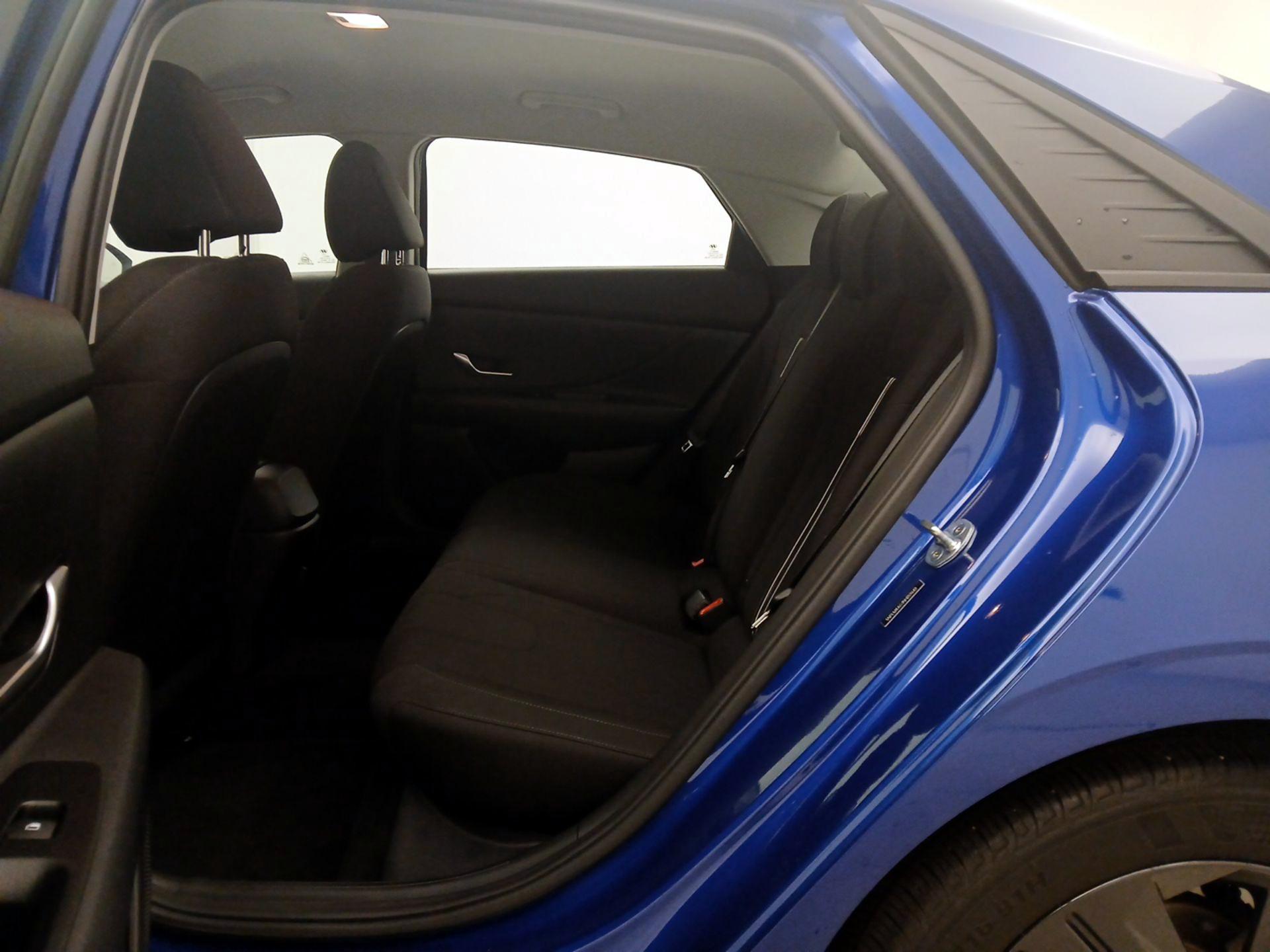 Thumbnail: 2022 Hyundai Elantra - 19