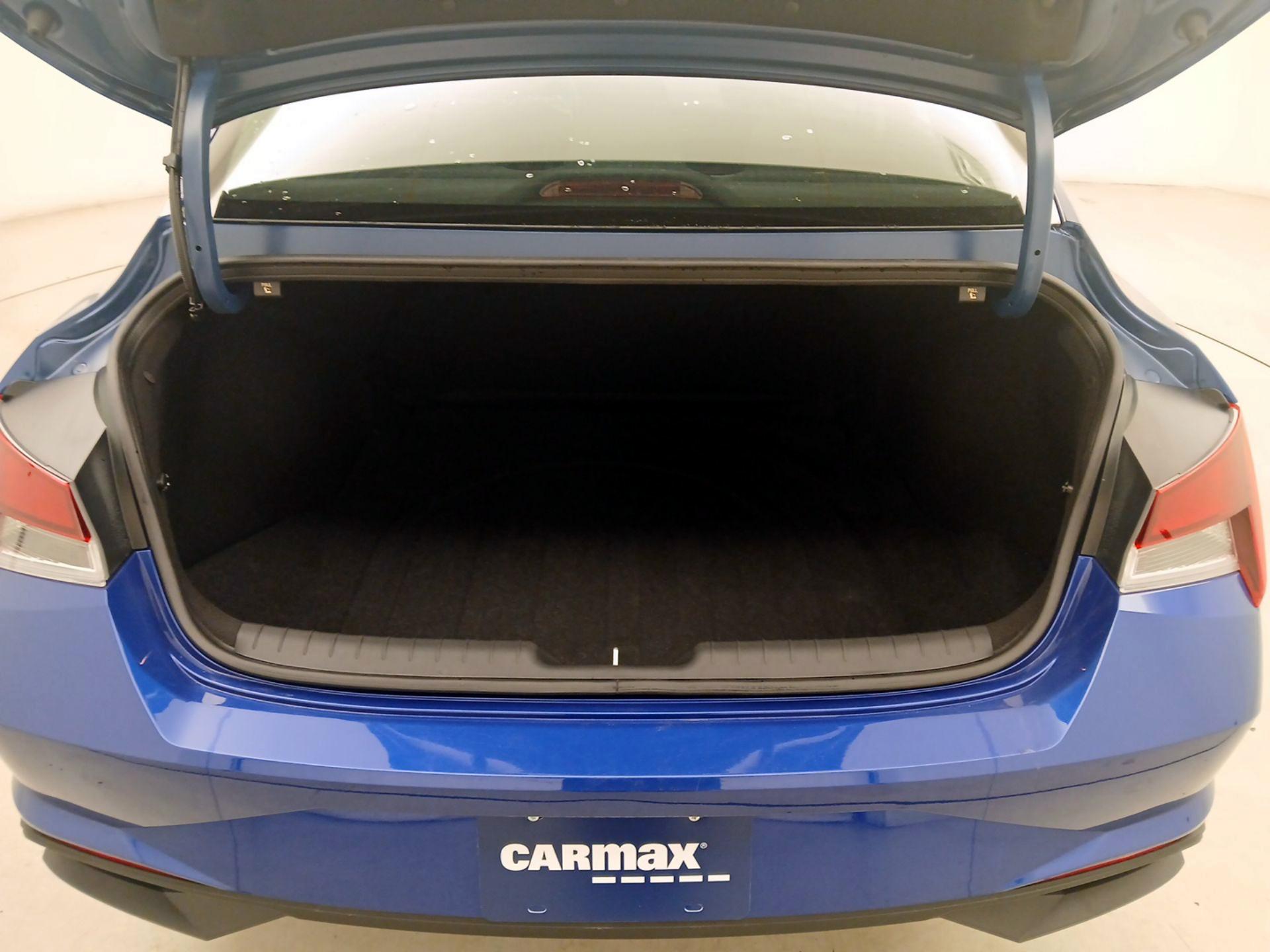 Thumbnail: 2022 Hyundai Elantra - 20