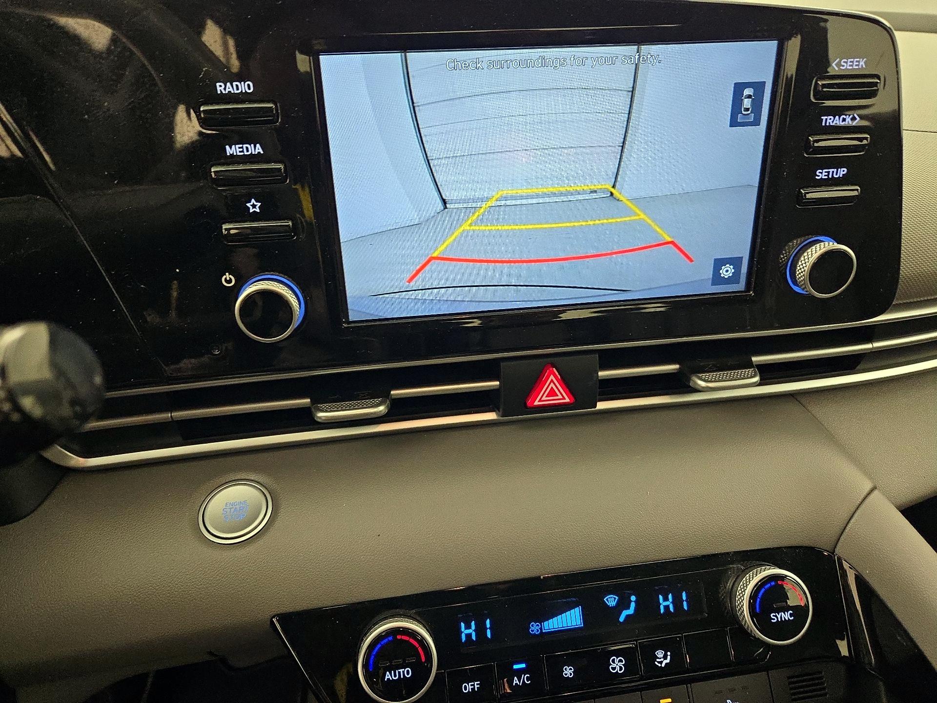 Thumbnail: 2021 Hyundai Elantra - 14