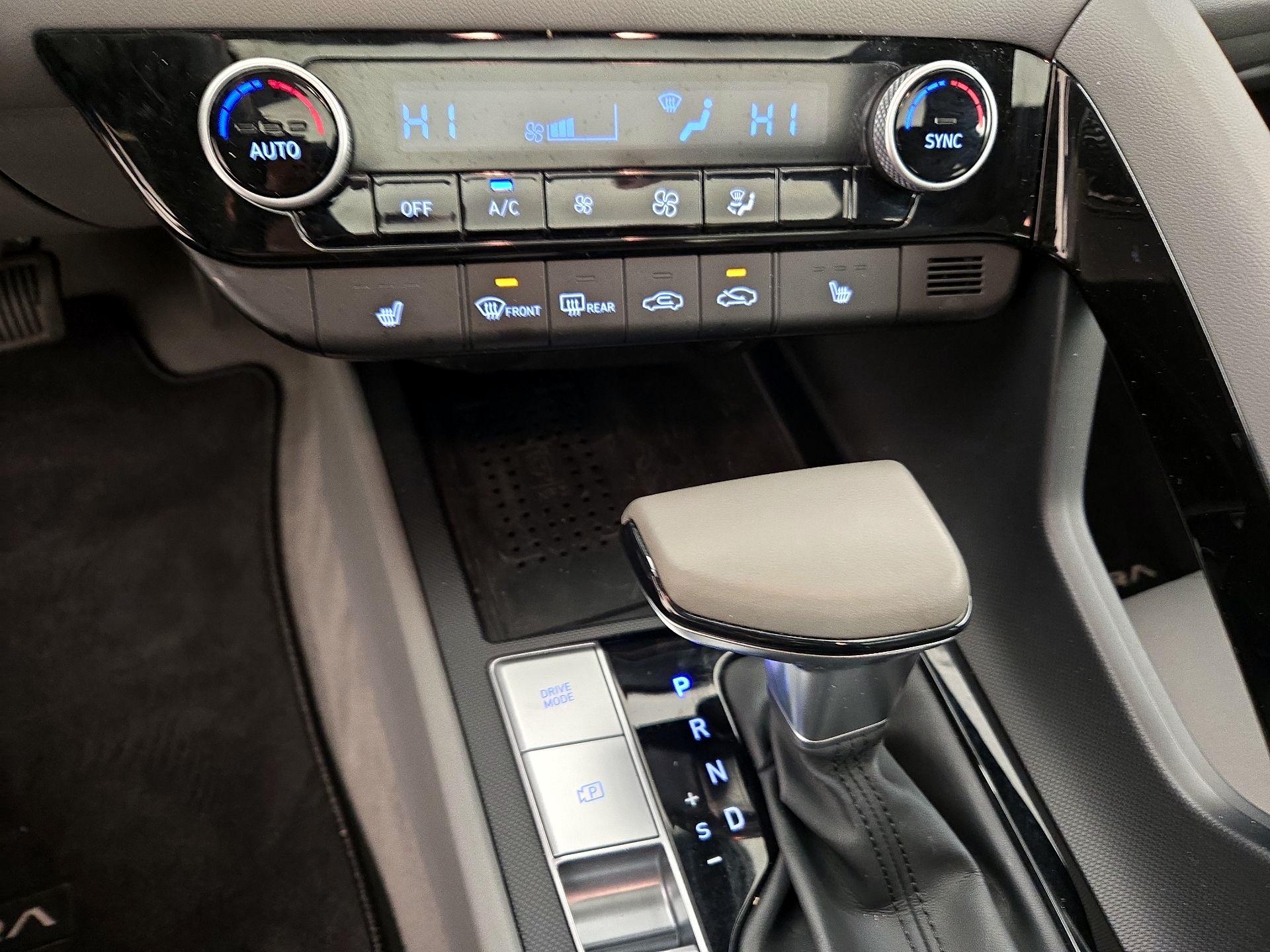 Thumbnail: 2021 Hyundai Elantra - 16