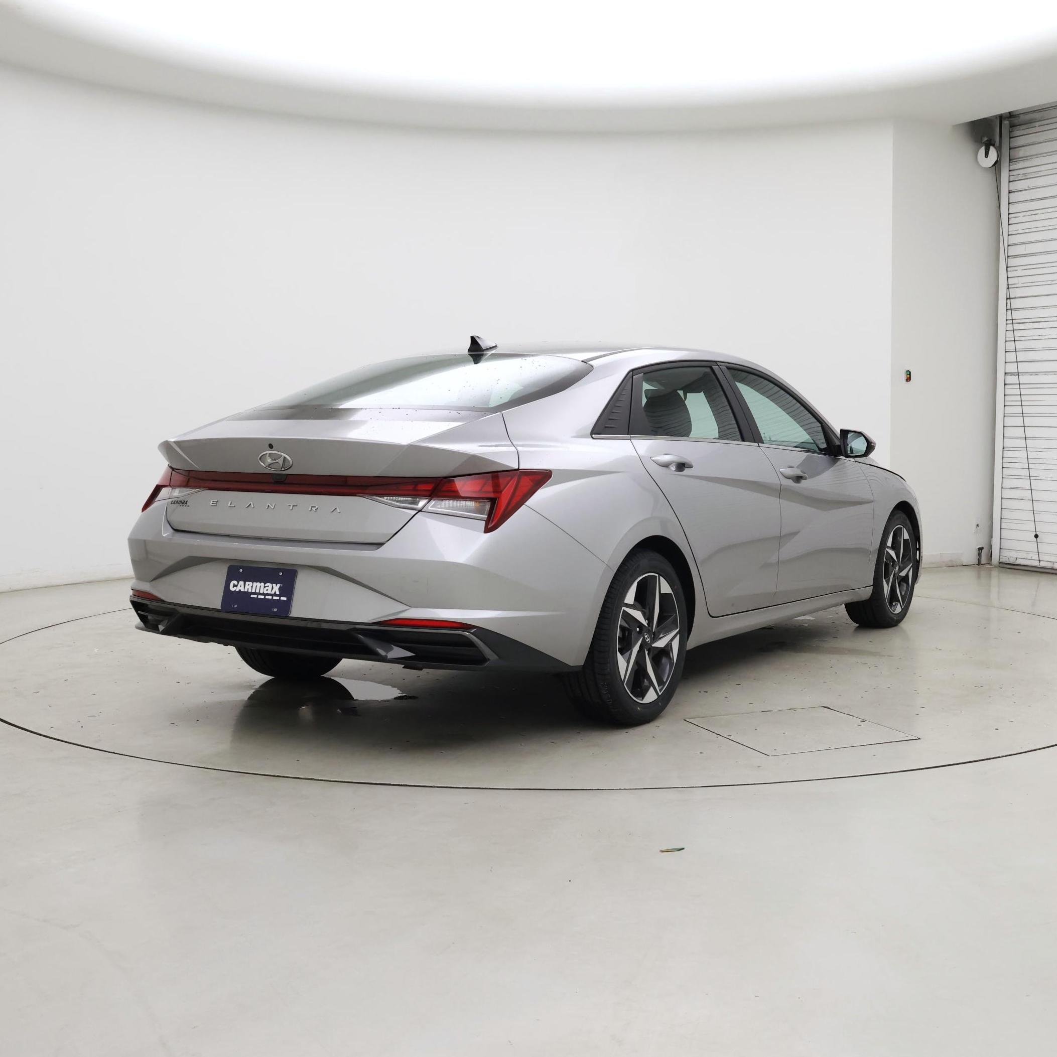 Thumbnail: 2021 Hyundai Elantra - 8