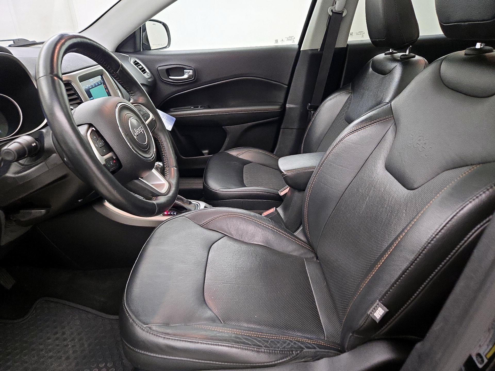 Thumbnail: 2017 Jeep Compass - 11