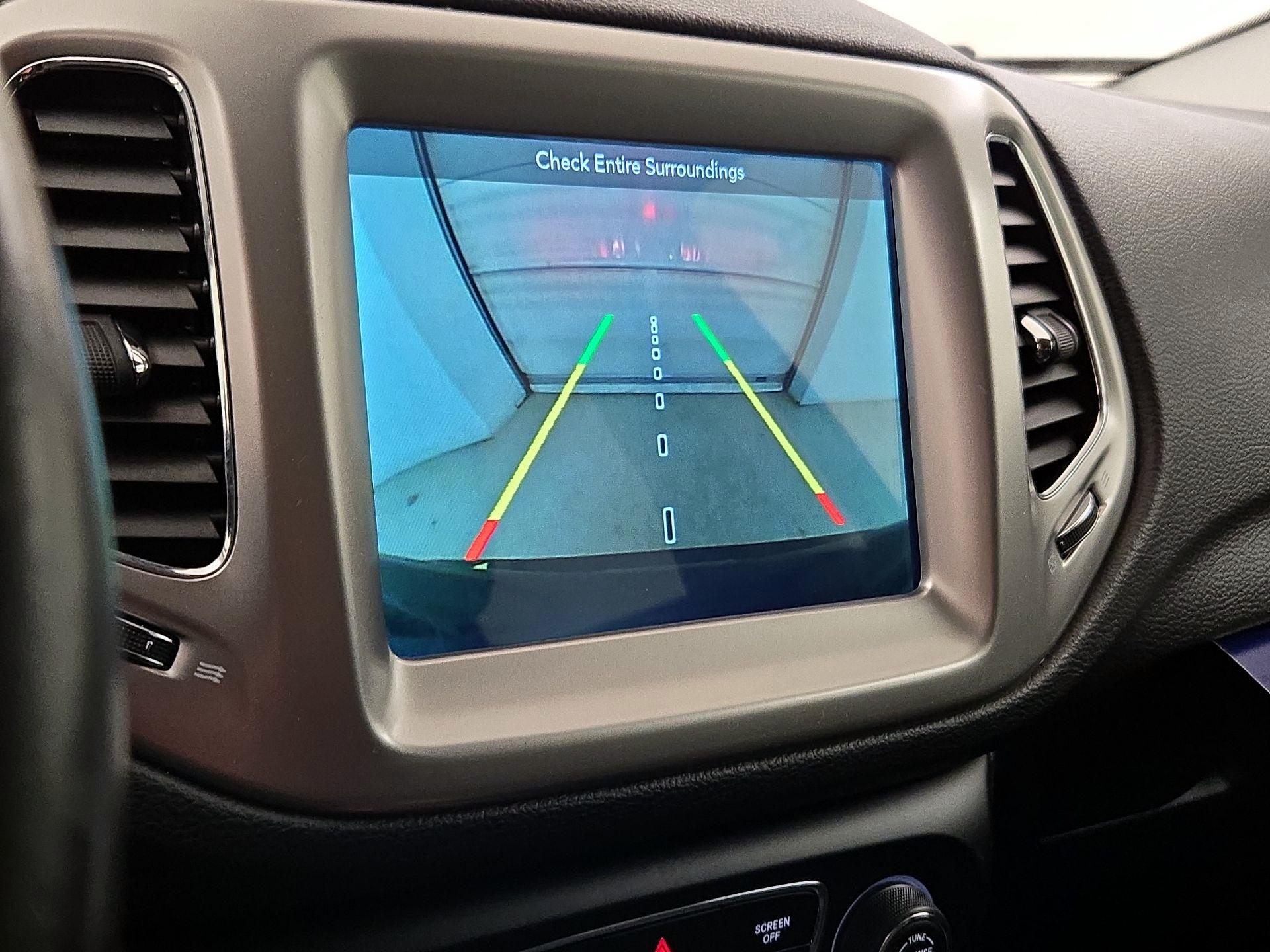 Thumbnail: 2017 Jeep Compass - 15