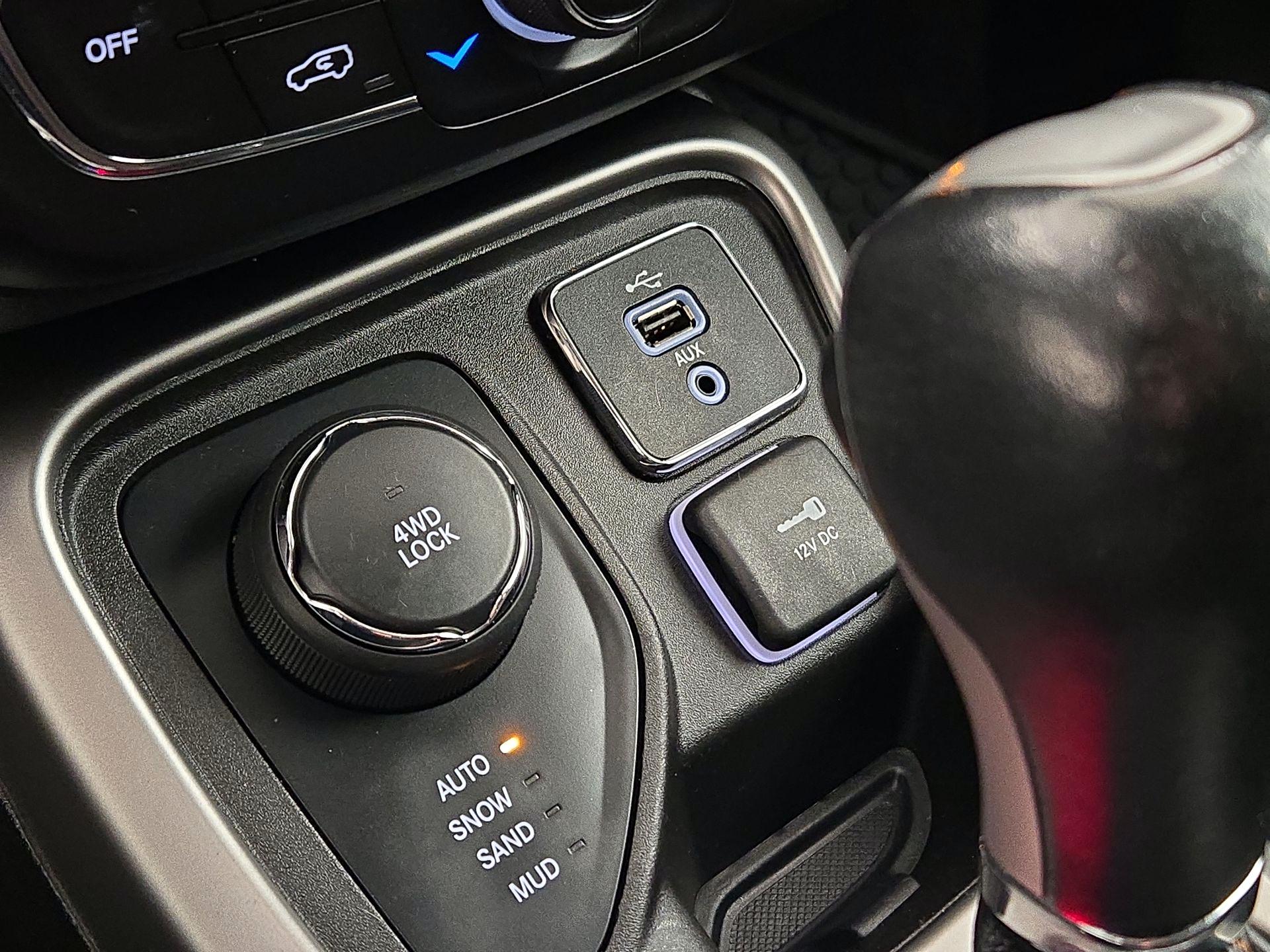 Thumbnail: 2017 Jeep Compass - 19