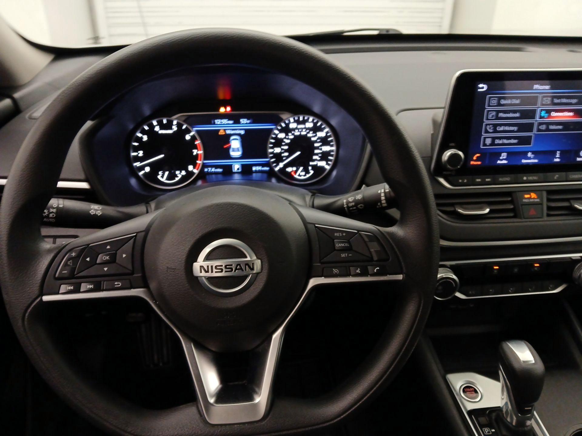 Thumbnail: 2020 Nissan Altima - 10