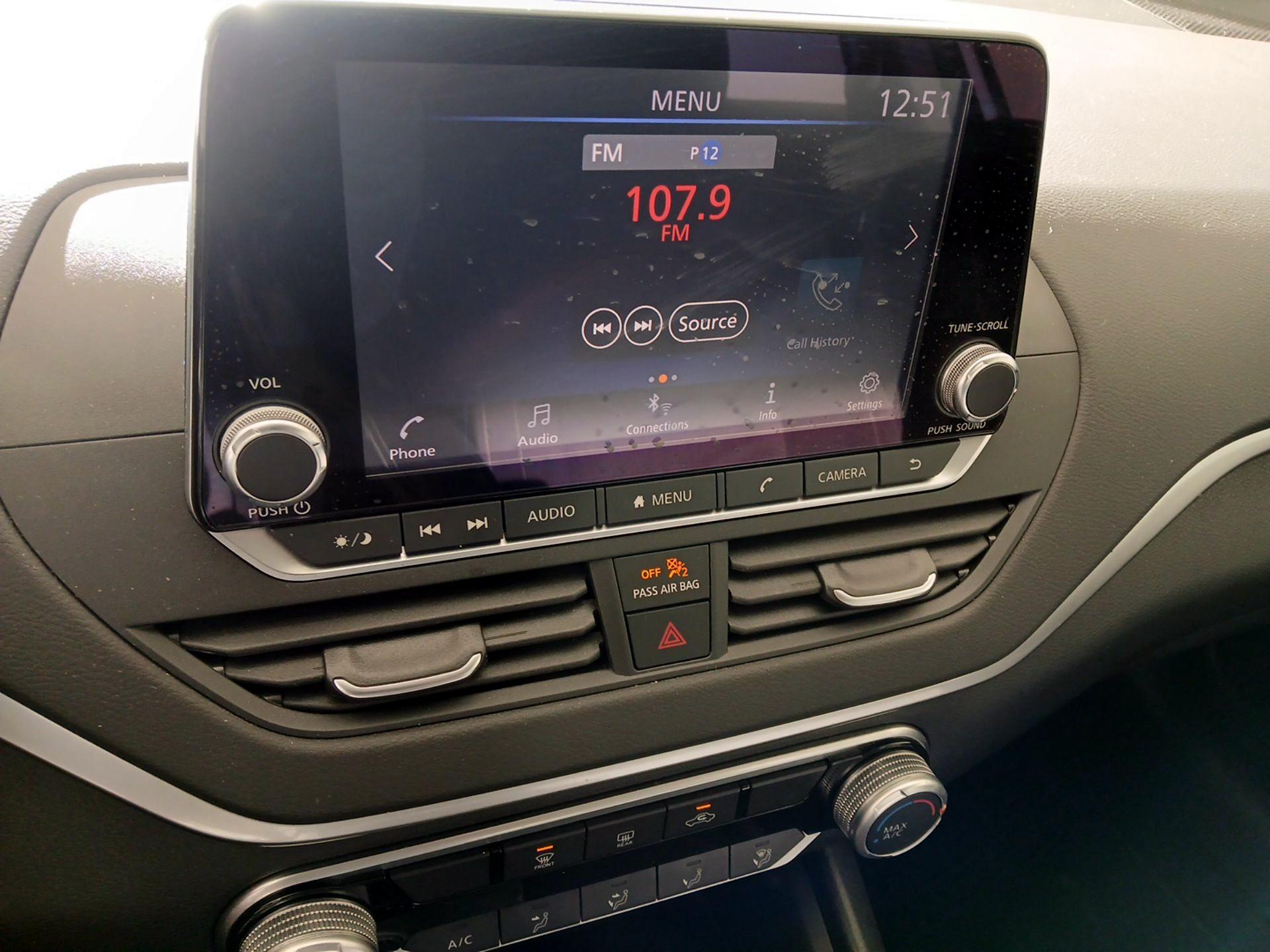 Thumbnail: 2020 Nissan Altima - 15