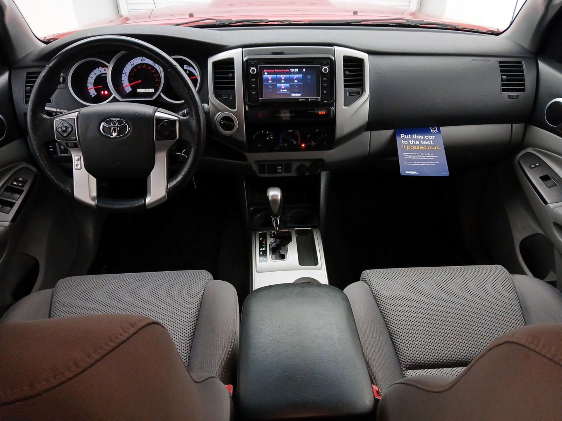 Thumbnail: 2015 Toyota Tacoma - 9