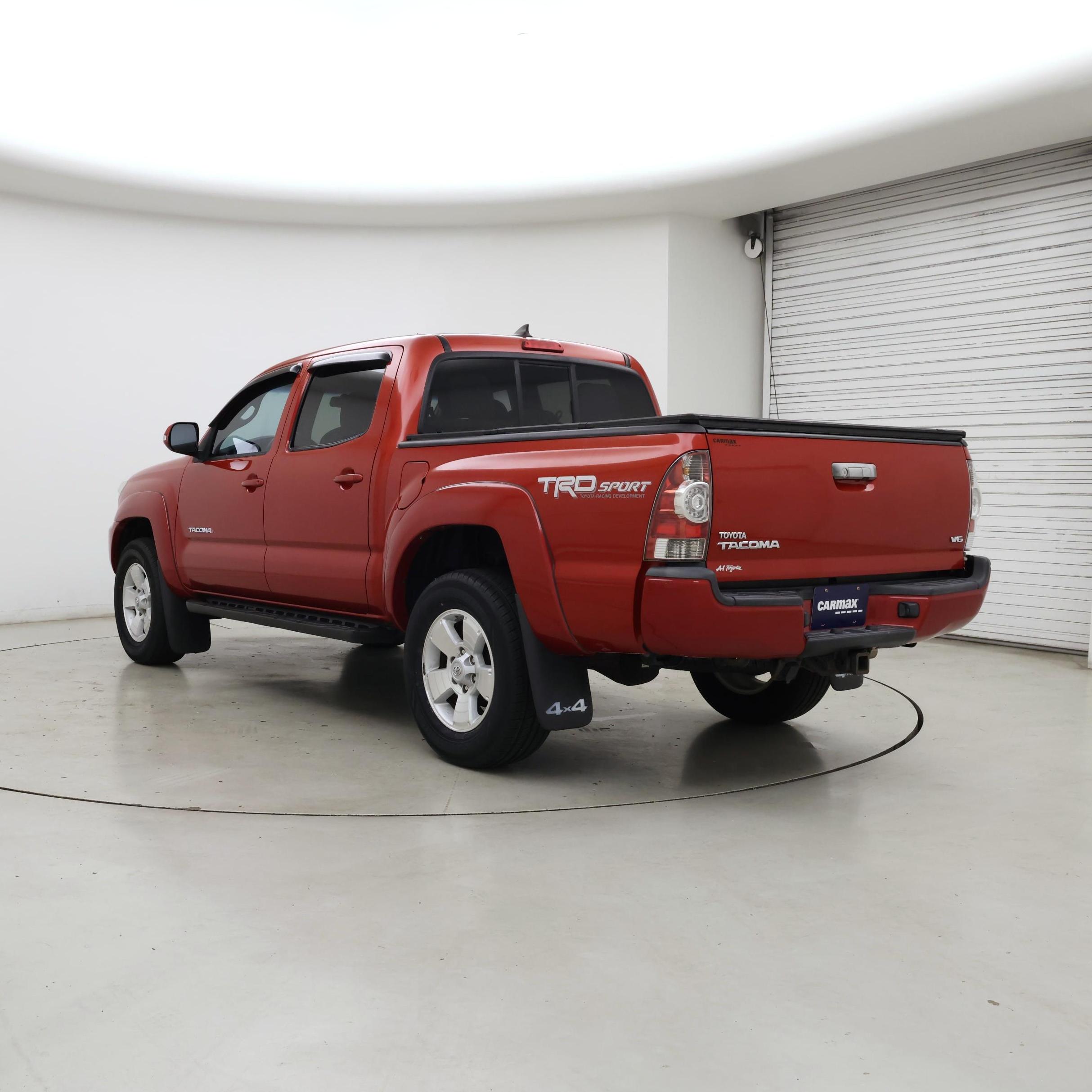 Thumbnail: 2015 Toyota Tacoma - 2