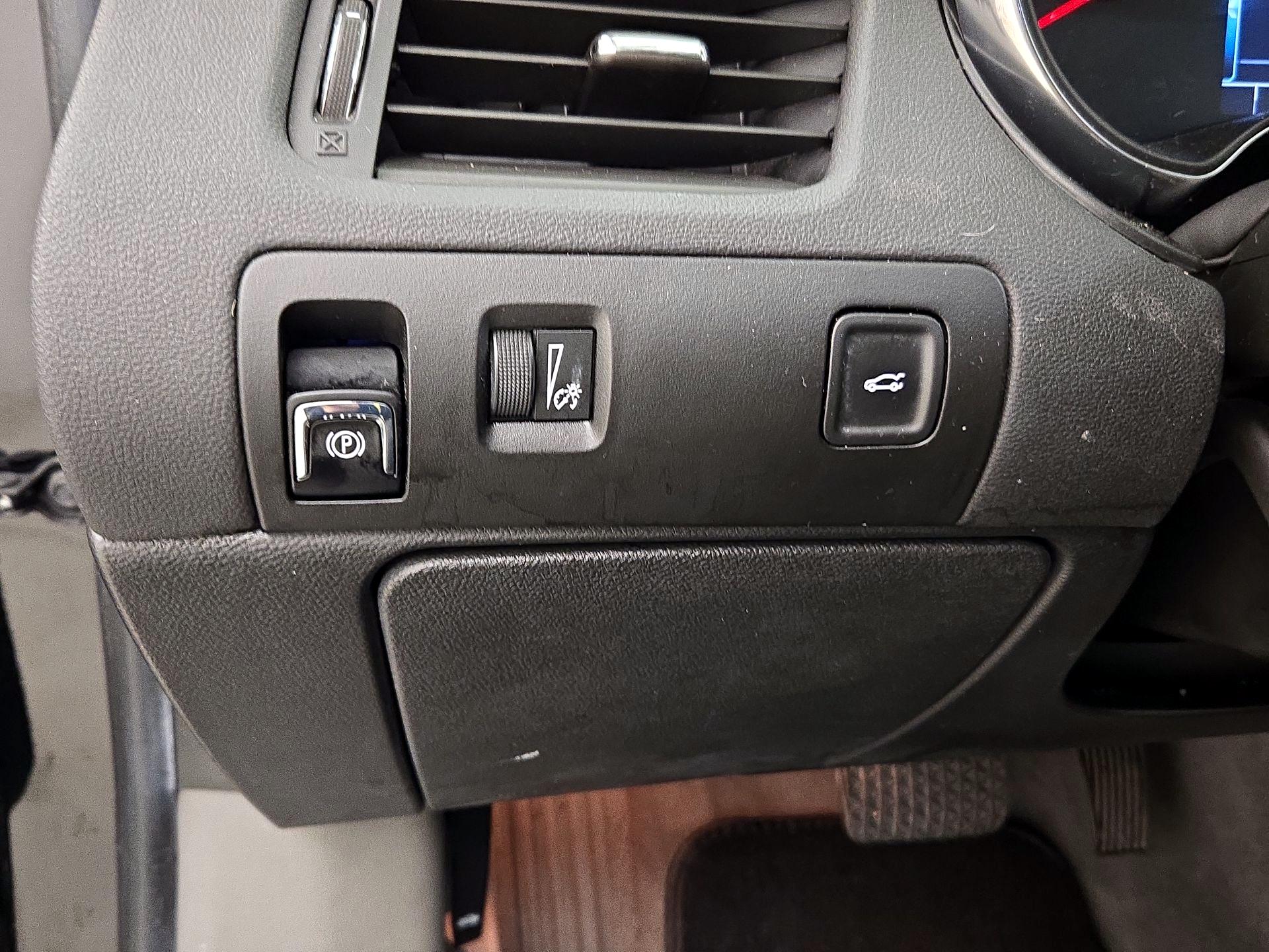 Thumbnail: 2017 Chevrolet Impala - 13