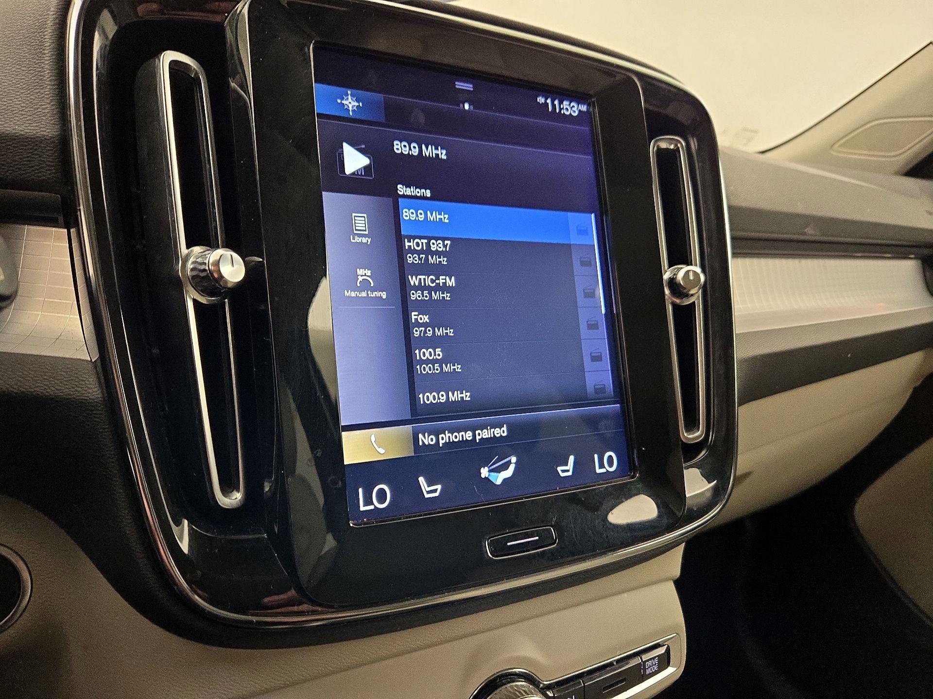 Thumbnail: 2020 Volvo XC40 - 16