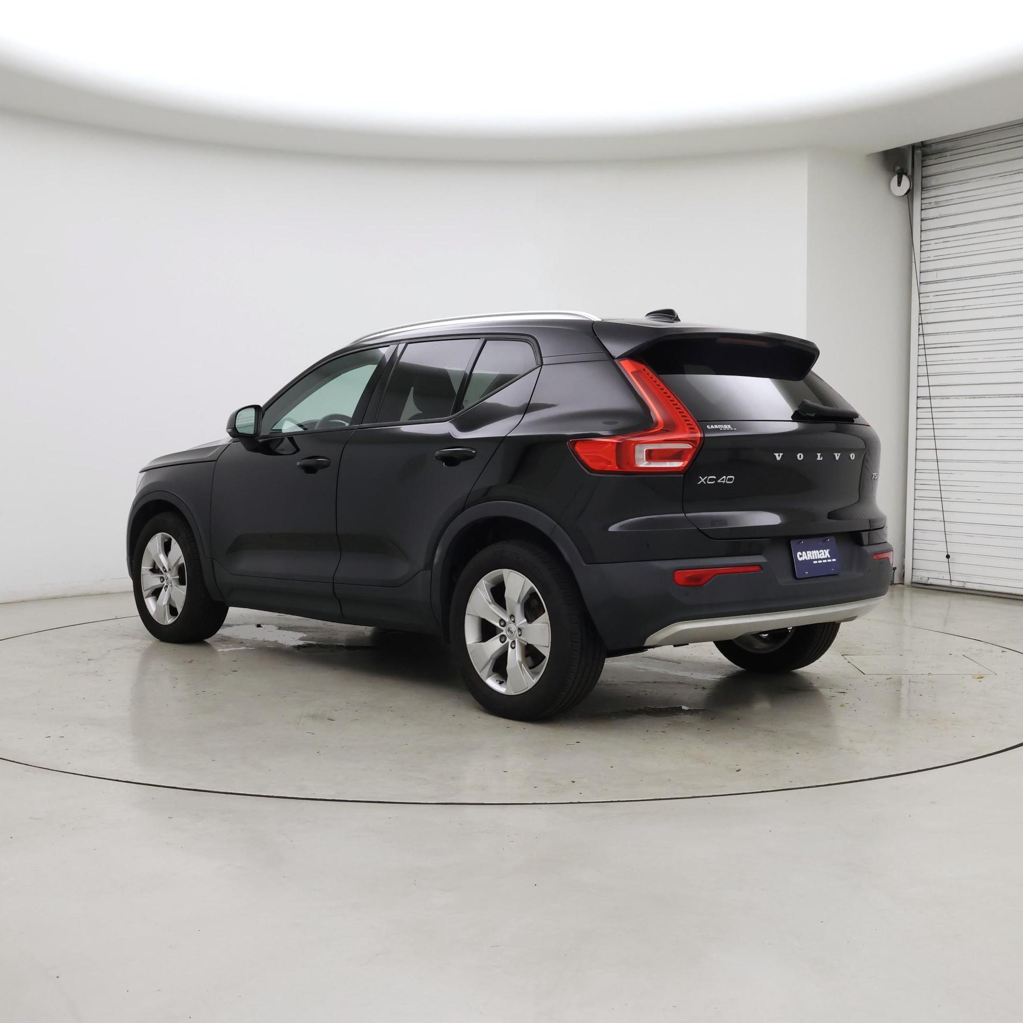 Thumbnail: 2020 Volvo XC40 - 2