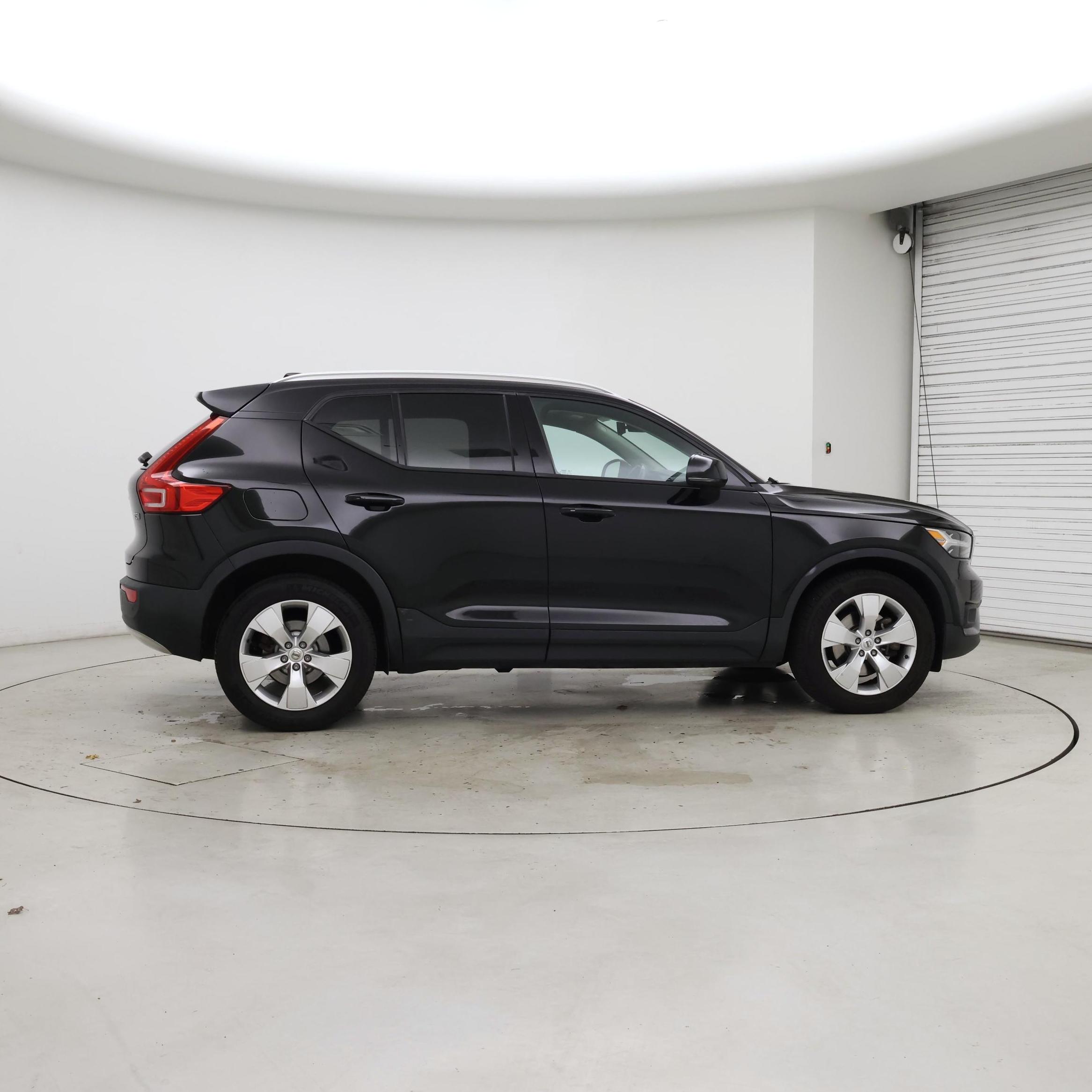 Thumbnail: 2020 Volvo XC40 - 7