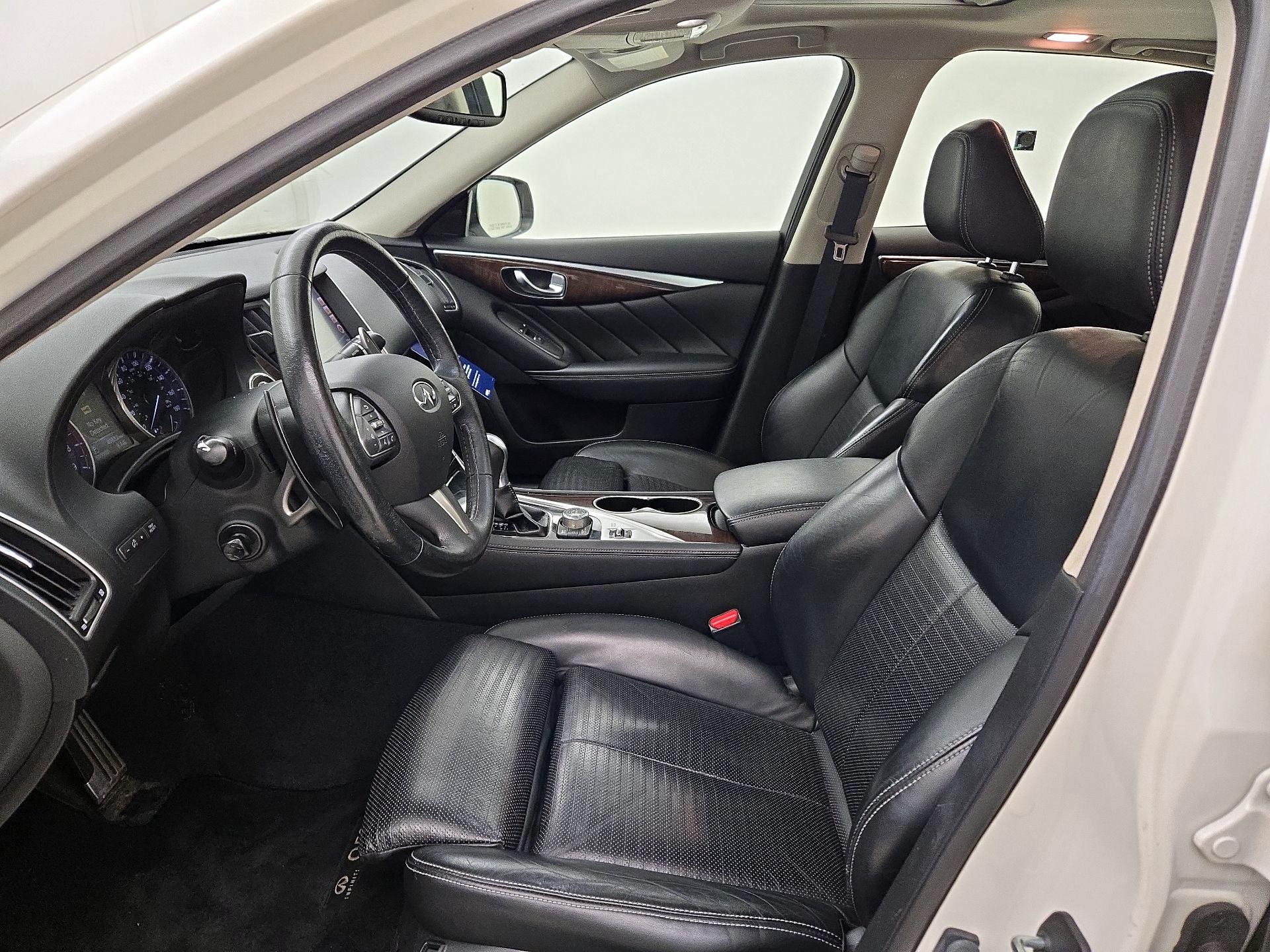 Thumbnail: 2016 INFINITI  - 11