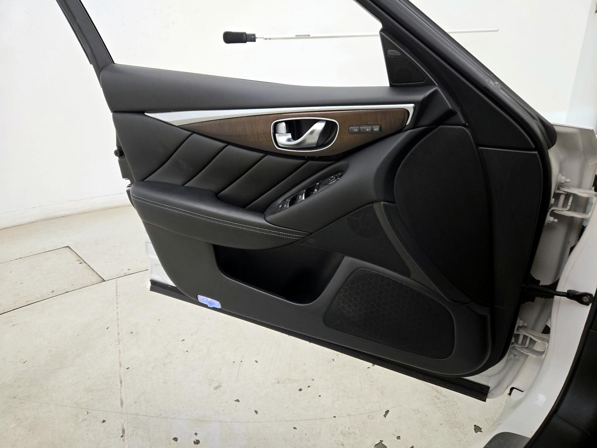 Thumbnail: 2016 INFINITI  - 12