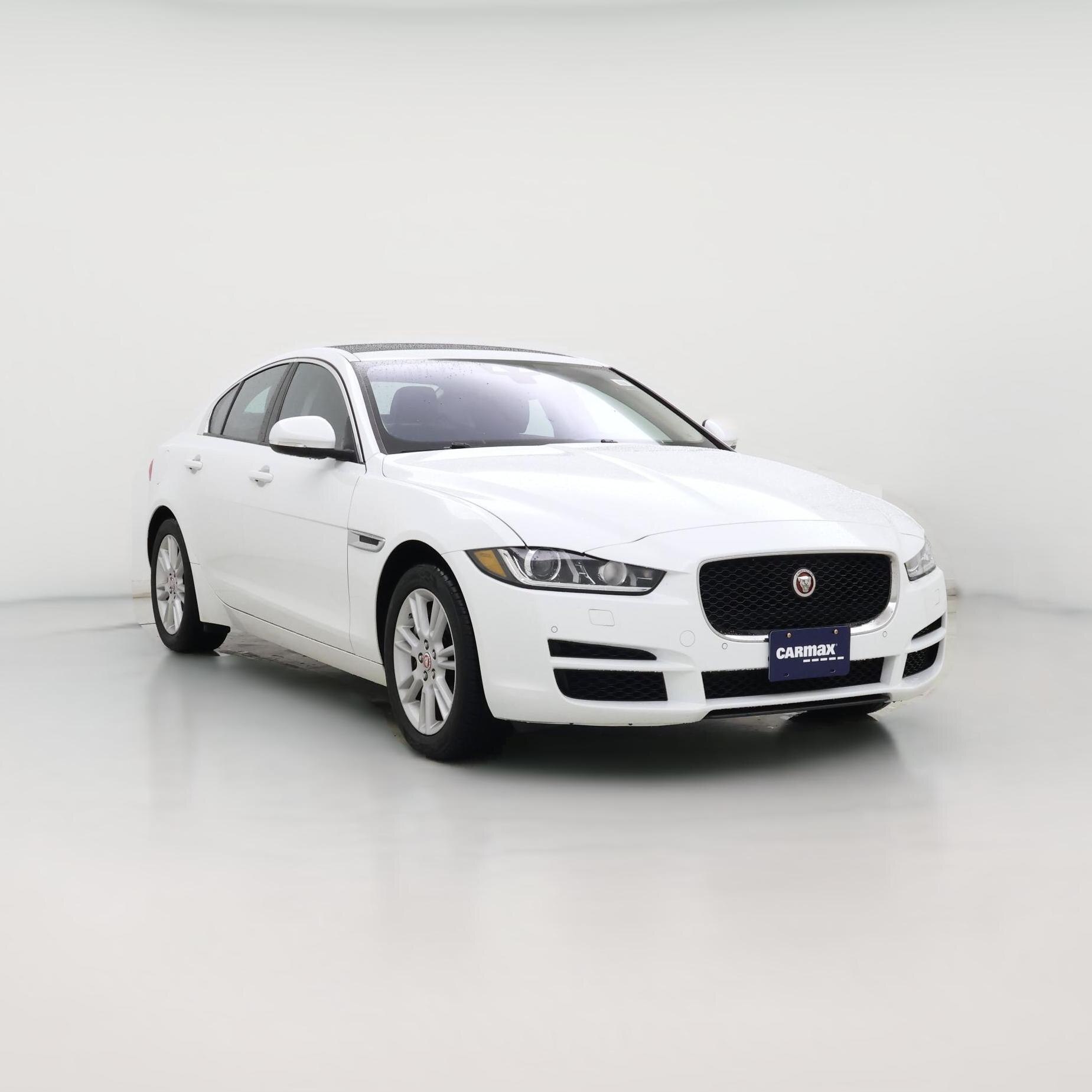 Thumbnail: 2018 Jaguar XE - 1