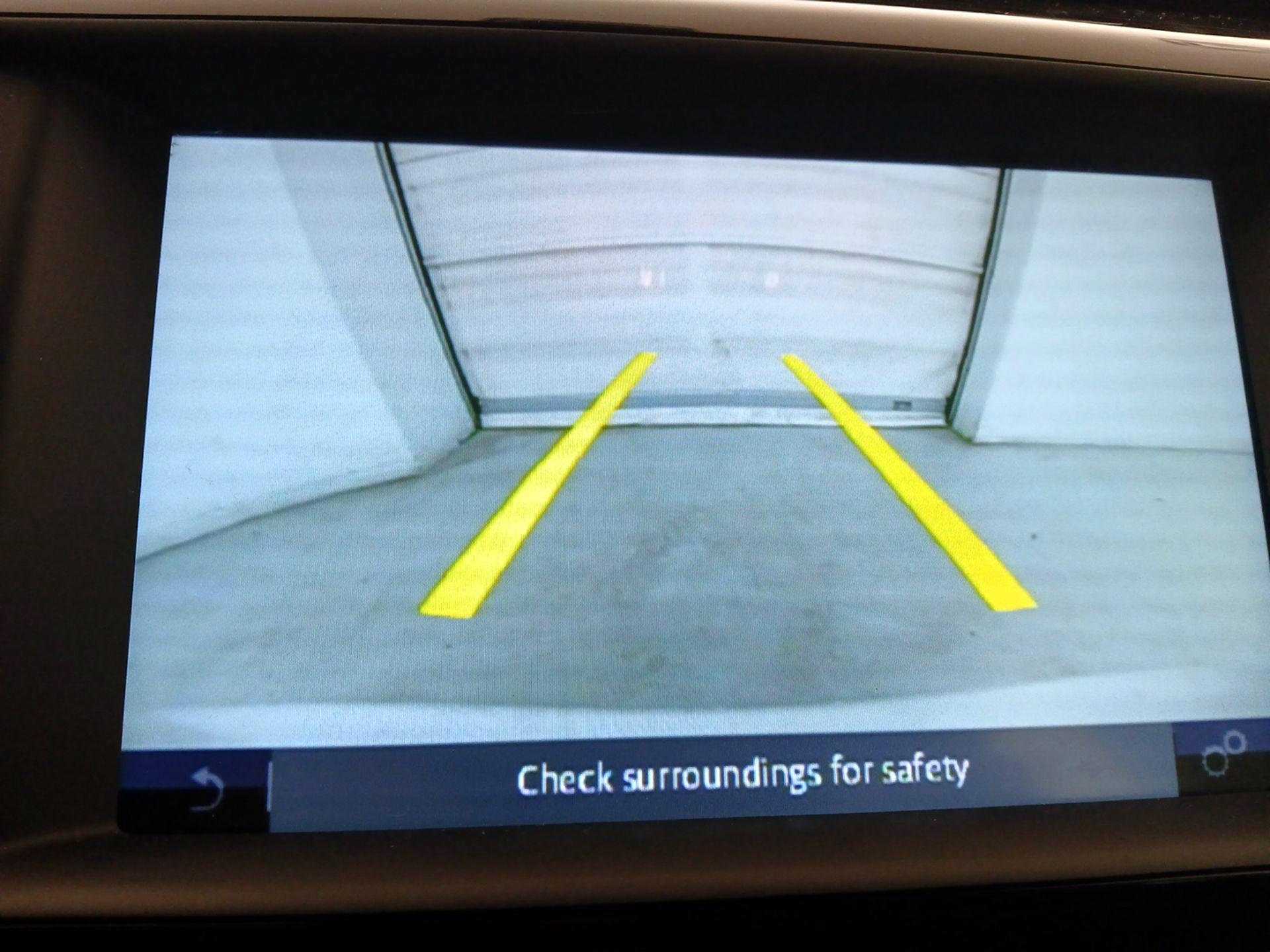 Thumbnail: 2018 Jaguar XE - 15