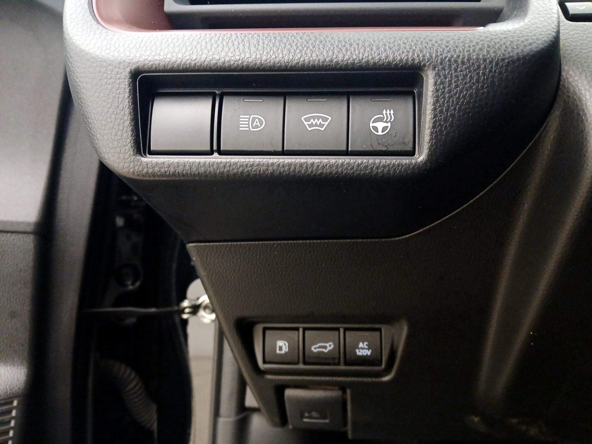 Thumbnail: 2023 Toyota Prius Prime - 13