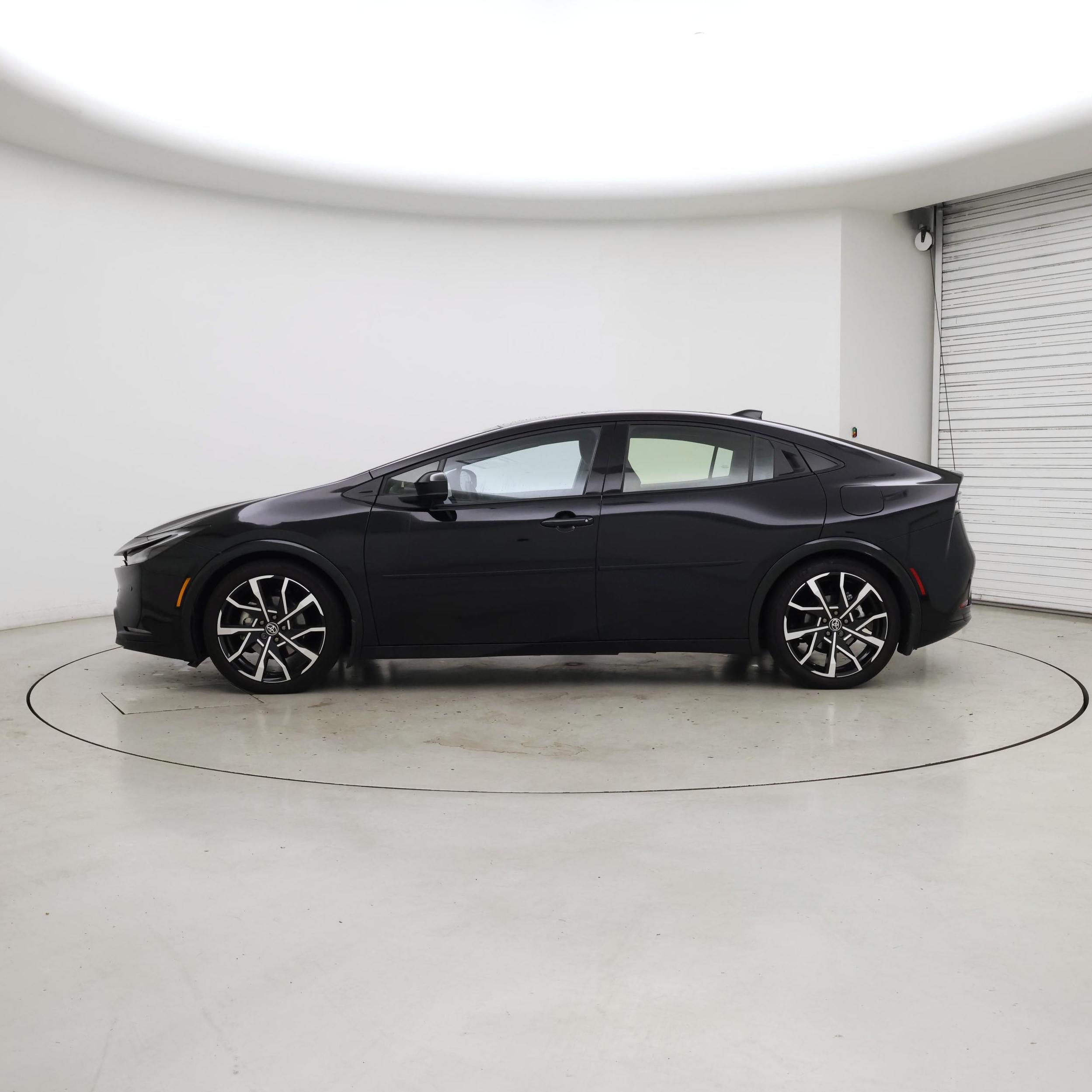 Thumbnail: 2023 Toyota Prius Prime - 3